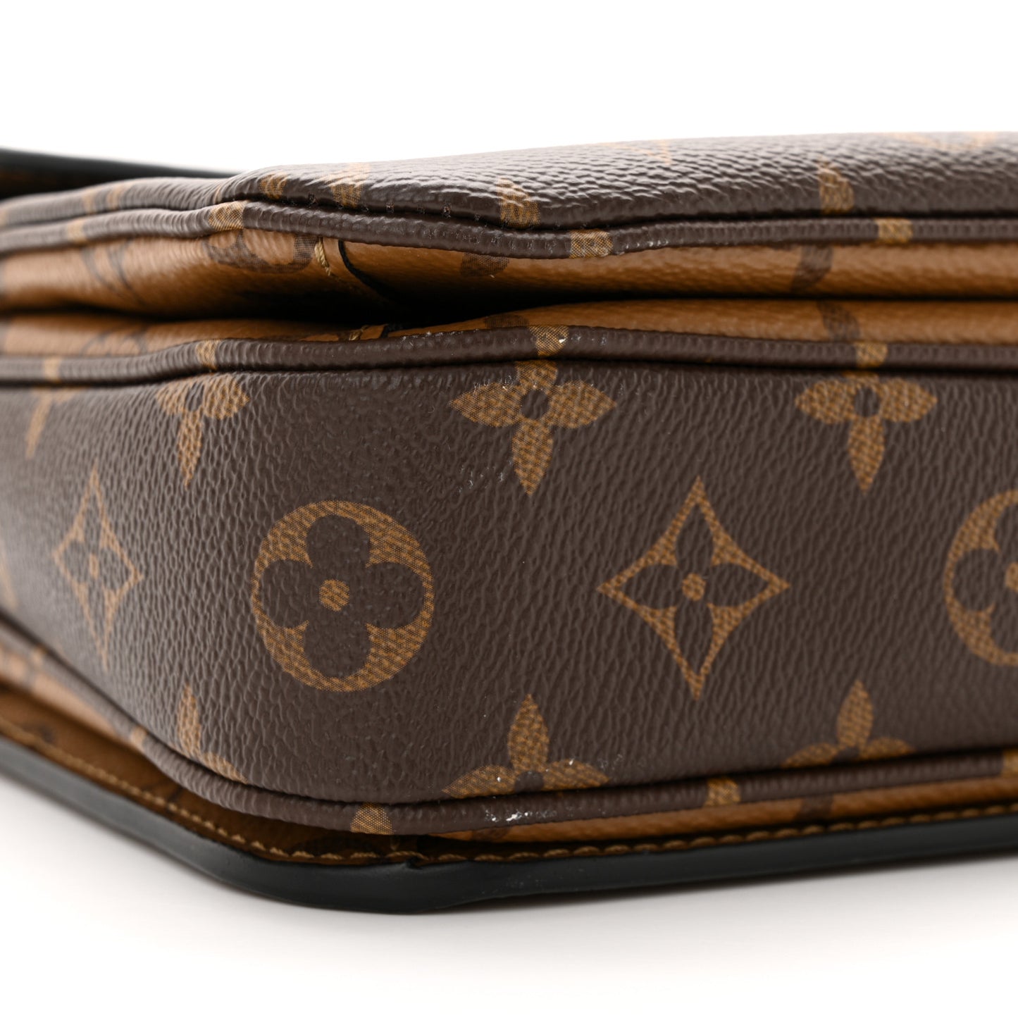 Reverse Monogram Pochette Metis
