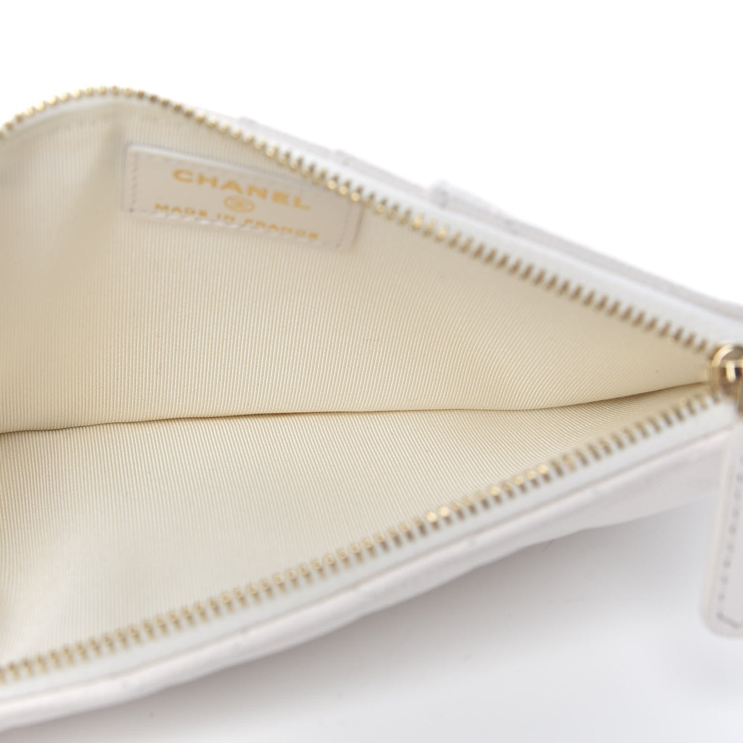 Caviar Quilted Classic Flat Wallet Pouch White