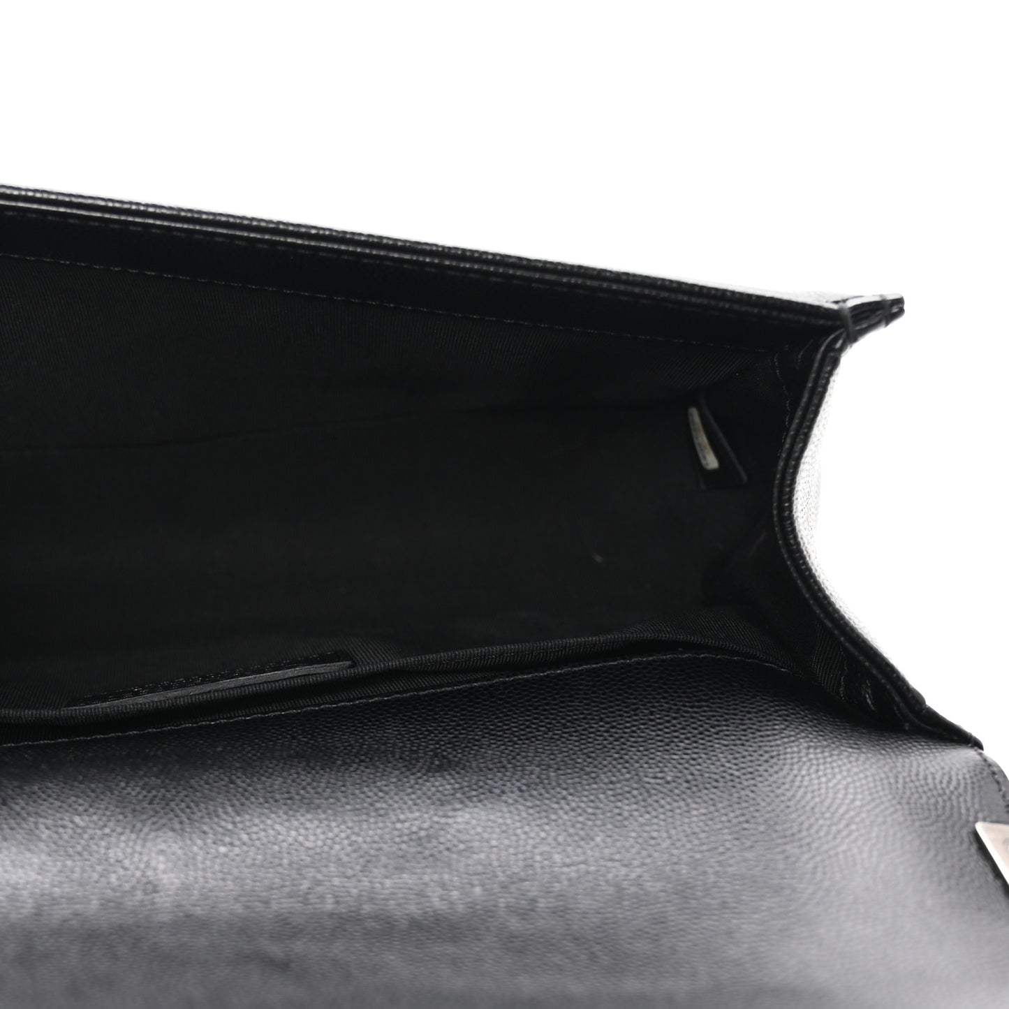 Caviar Quilted Medium Boy Flap Black