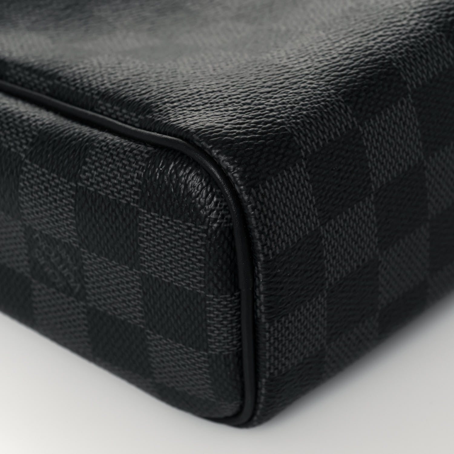 Louis Vuitton Damier Graphite Dayton Reporter MM 8 of 13