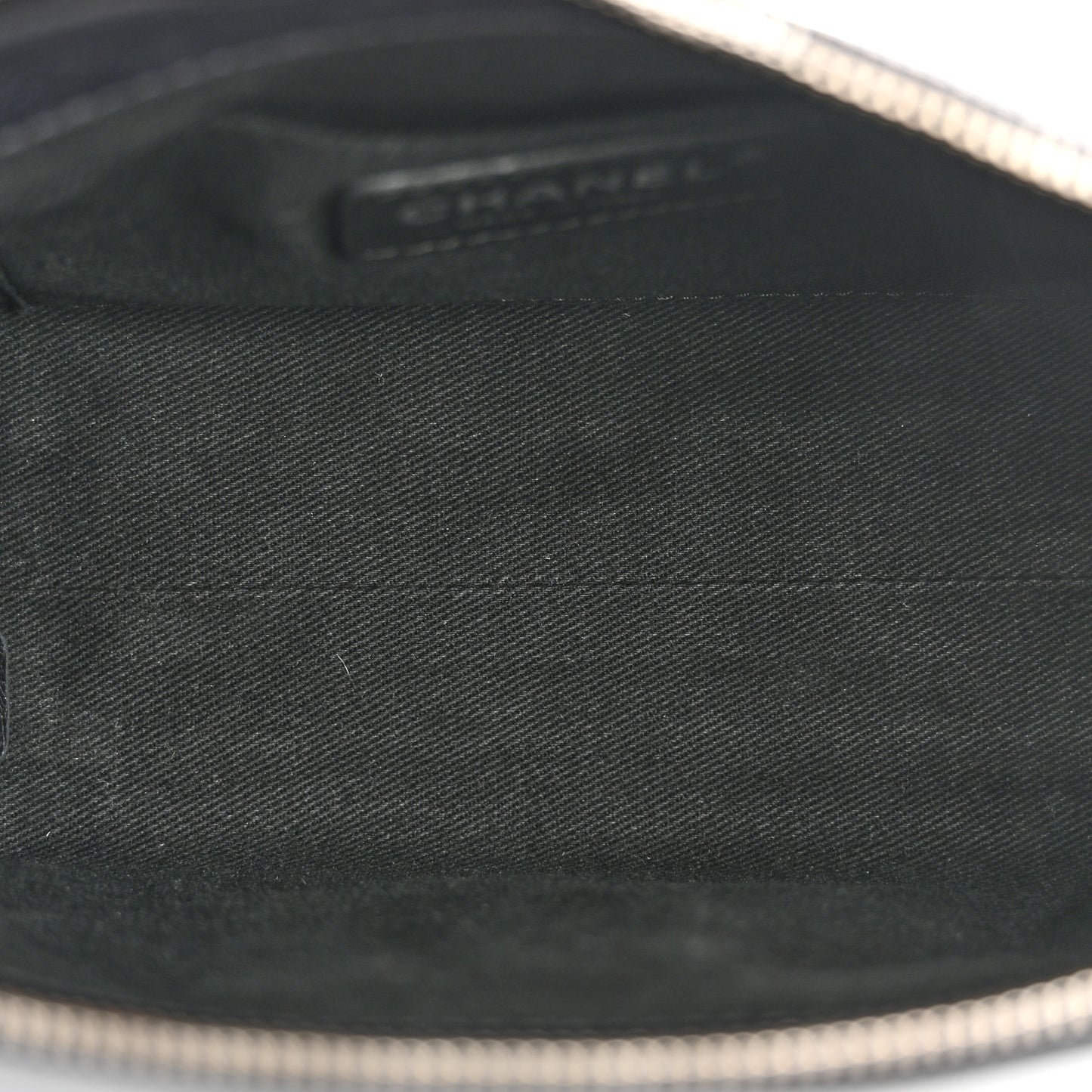 Caviar Ultimate Soft Pochette Black