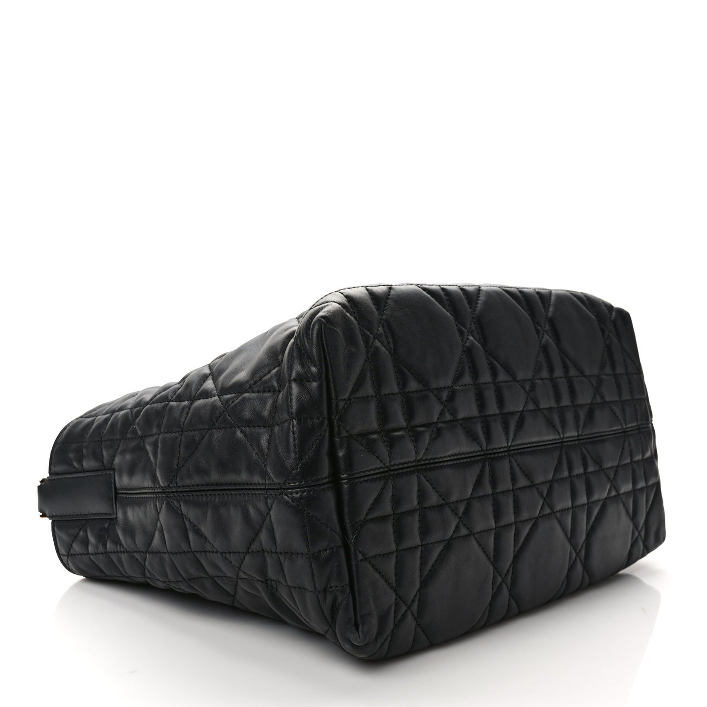 Calfskin Macrocannage Medium Toujours Black