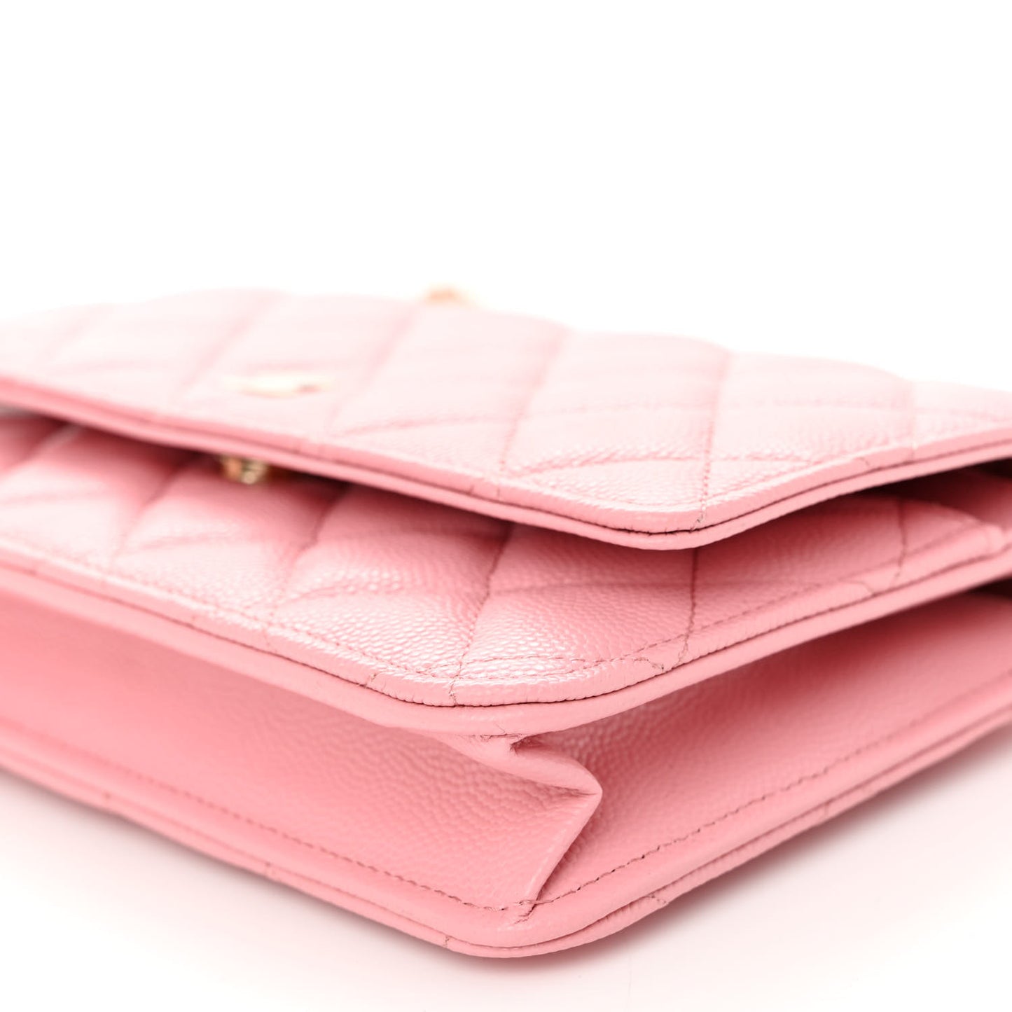 Caviar Quilted Wallet on Chain WOC Light Pink