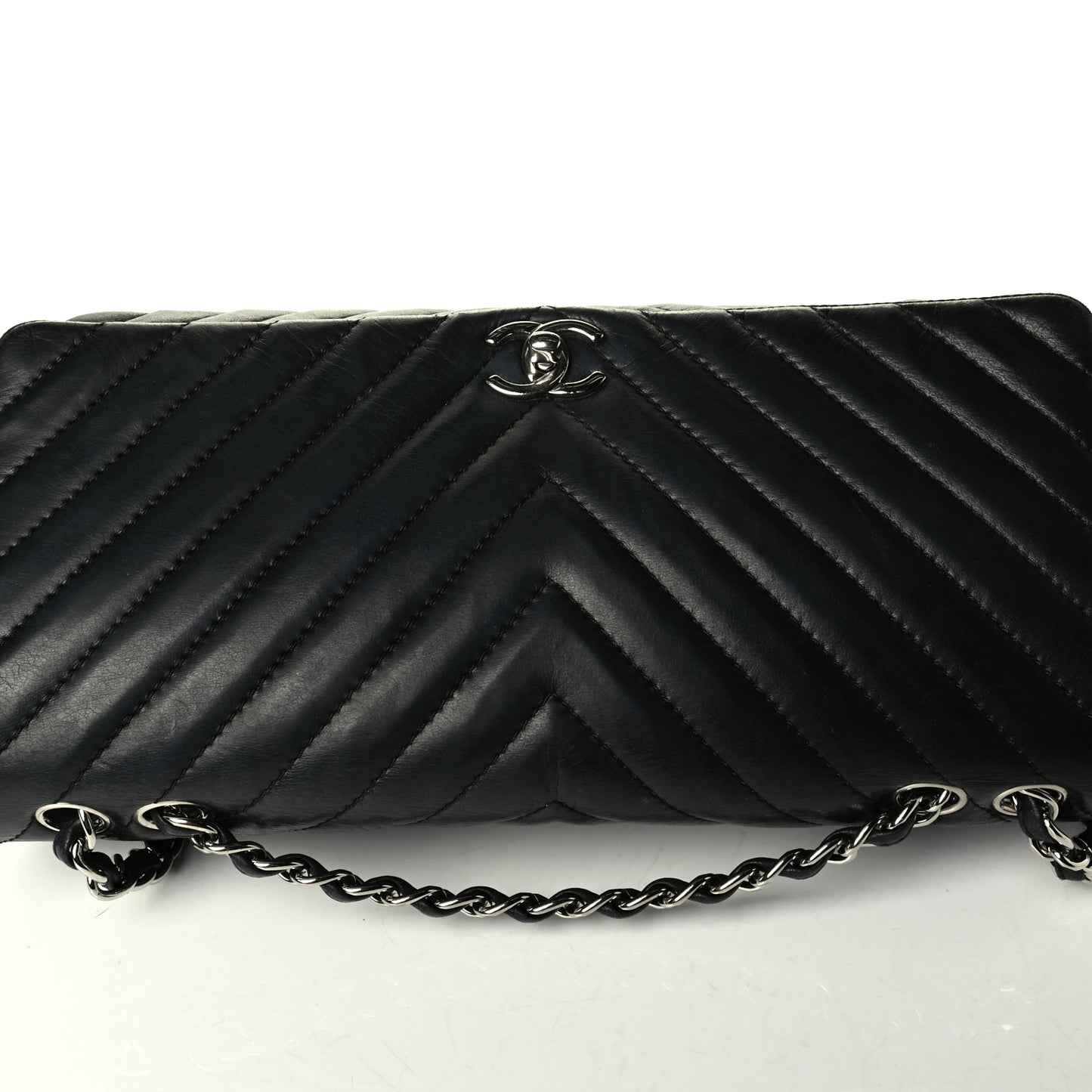 Lambskin Chevron Quilted Single Flap Black