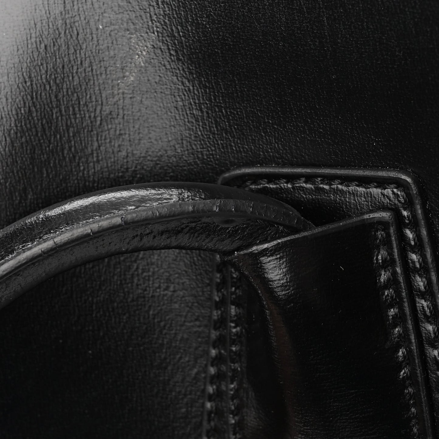 Shiny Lord Calfskin Medium Antigona Black