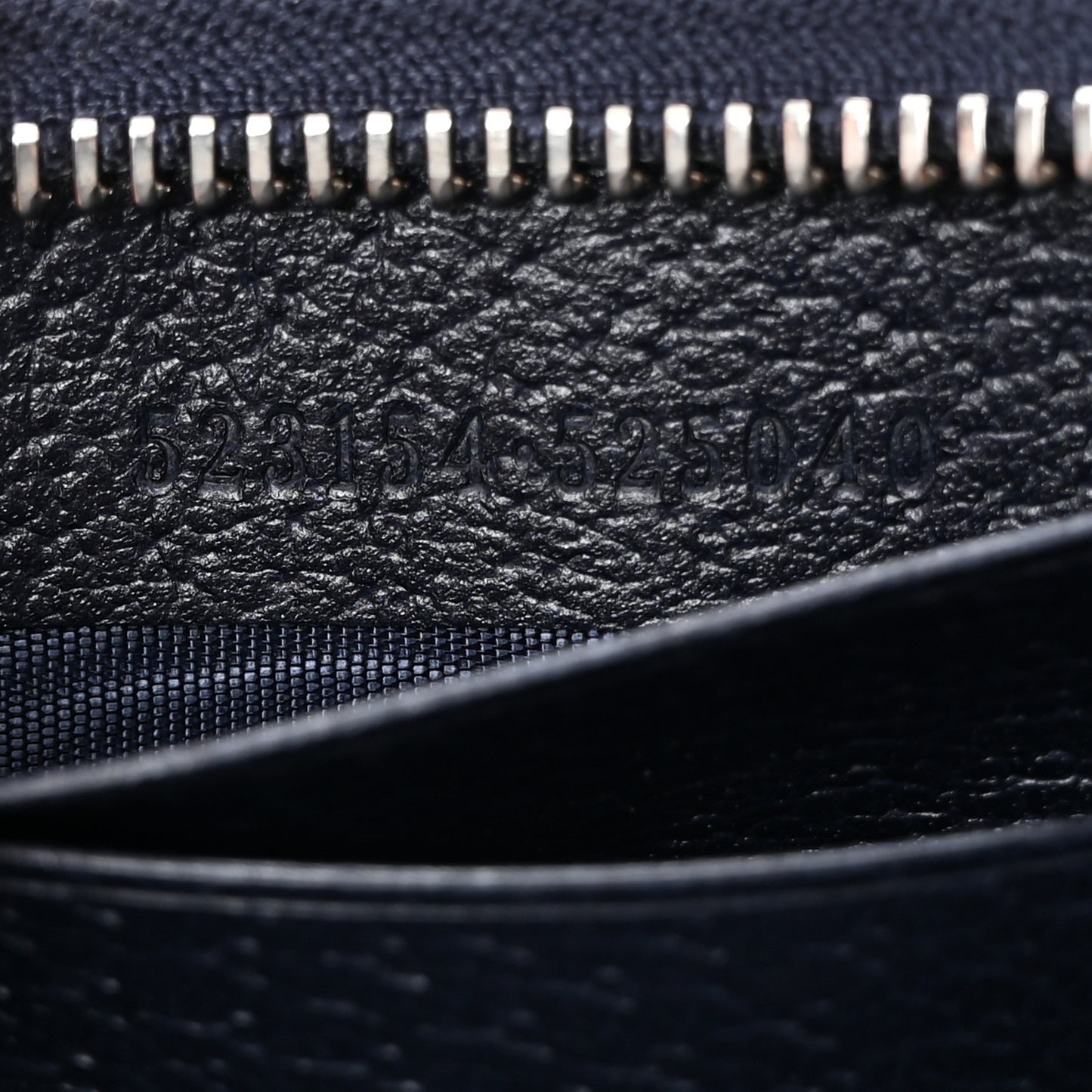 GG Supreme Monogram Textured Dollar Calfskin Web Ophidia Zip Around Wallet Beige Blue