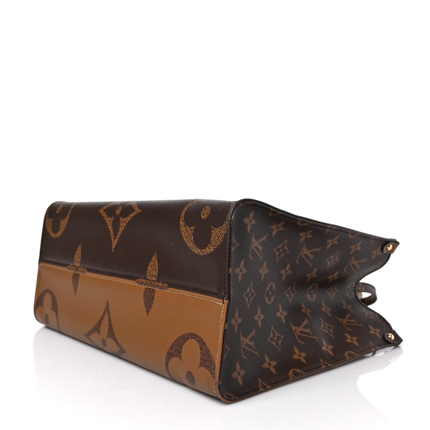 Reverse Monogram Giant Onthego MM