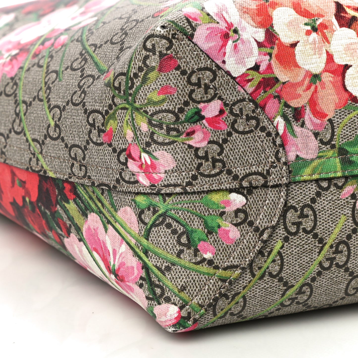 GG Supreme Monogram Blooms Medium Reversible Tote Beige Multicolor Dry Rose
