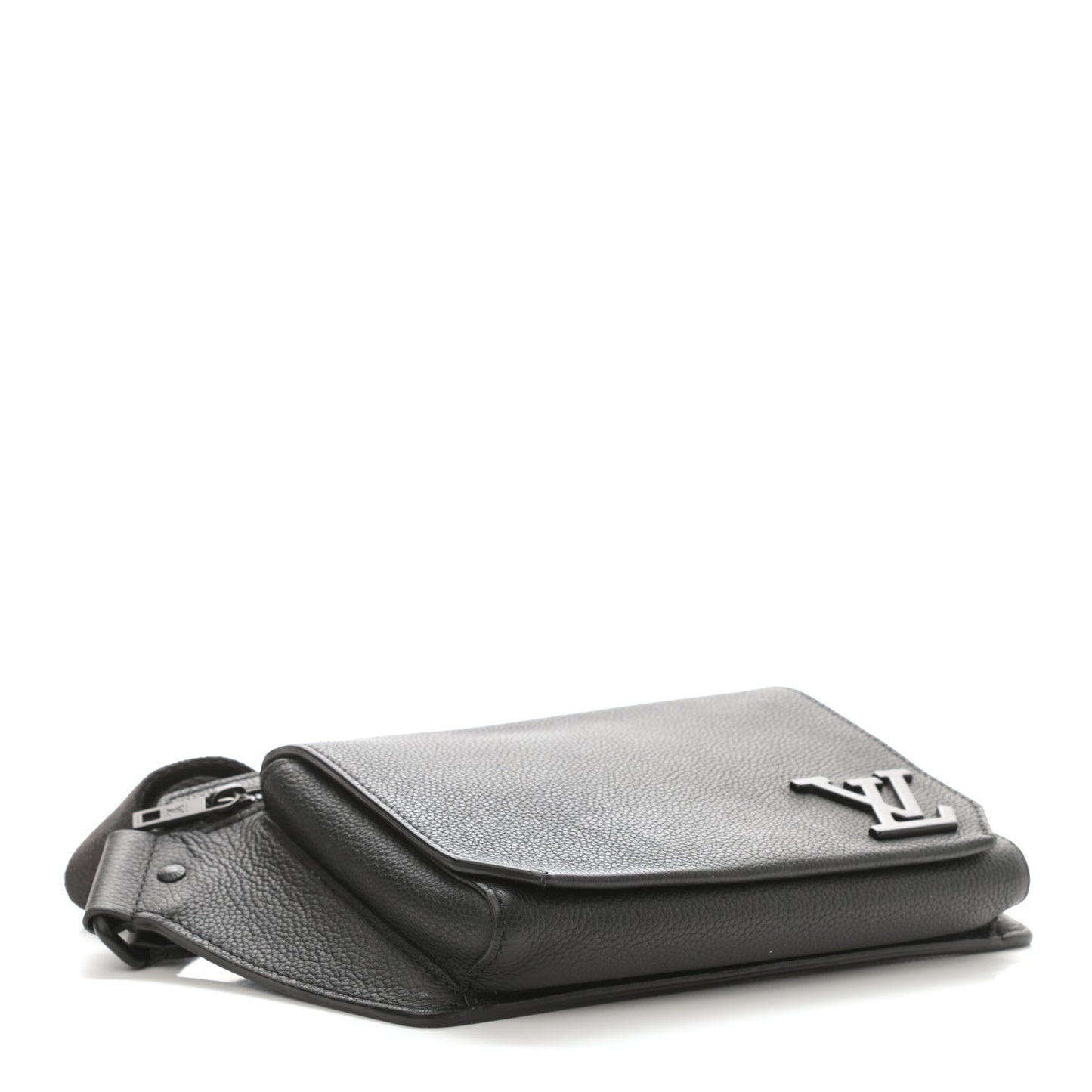 Grained Calfskin Aerogram Slingbag Black