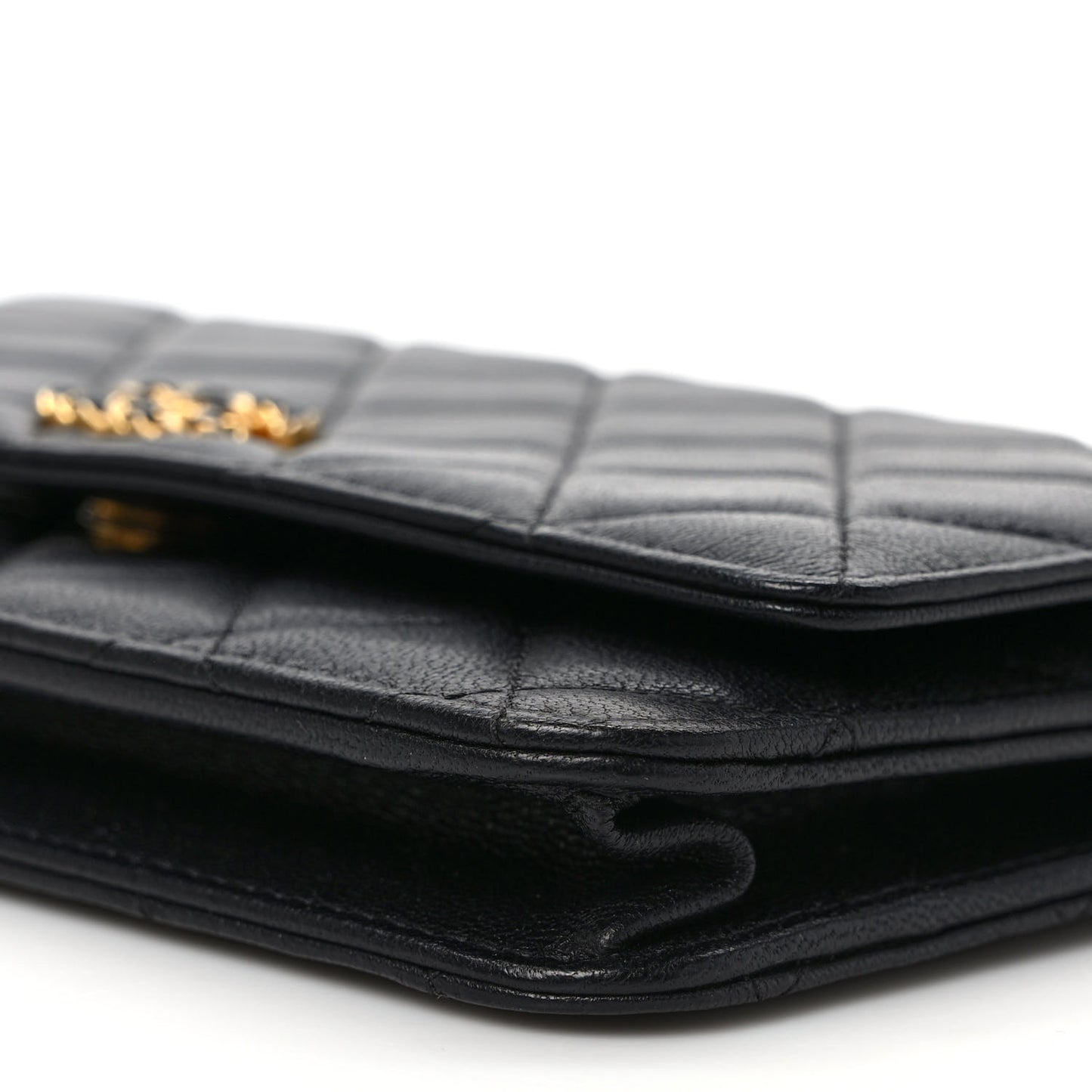 Lambskin Quilted Infinity Wallet On Chain WOC Black