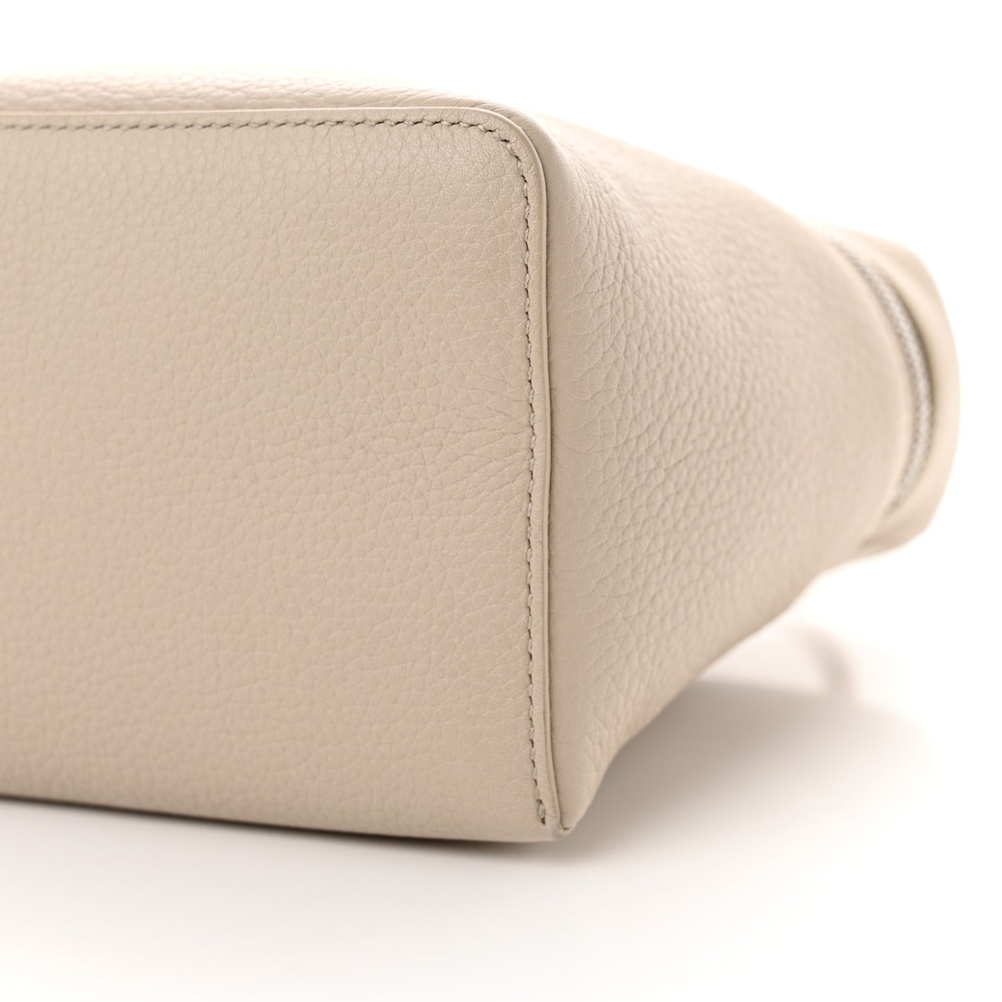 Grained Calfskin Extra Pocket L27 Light Travertine