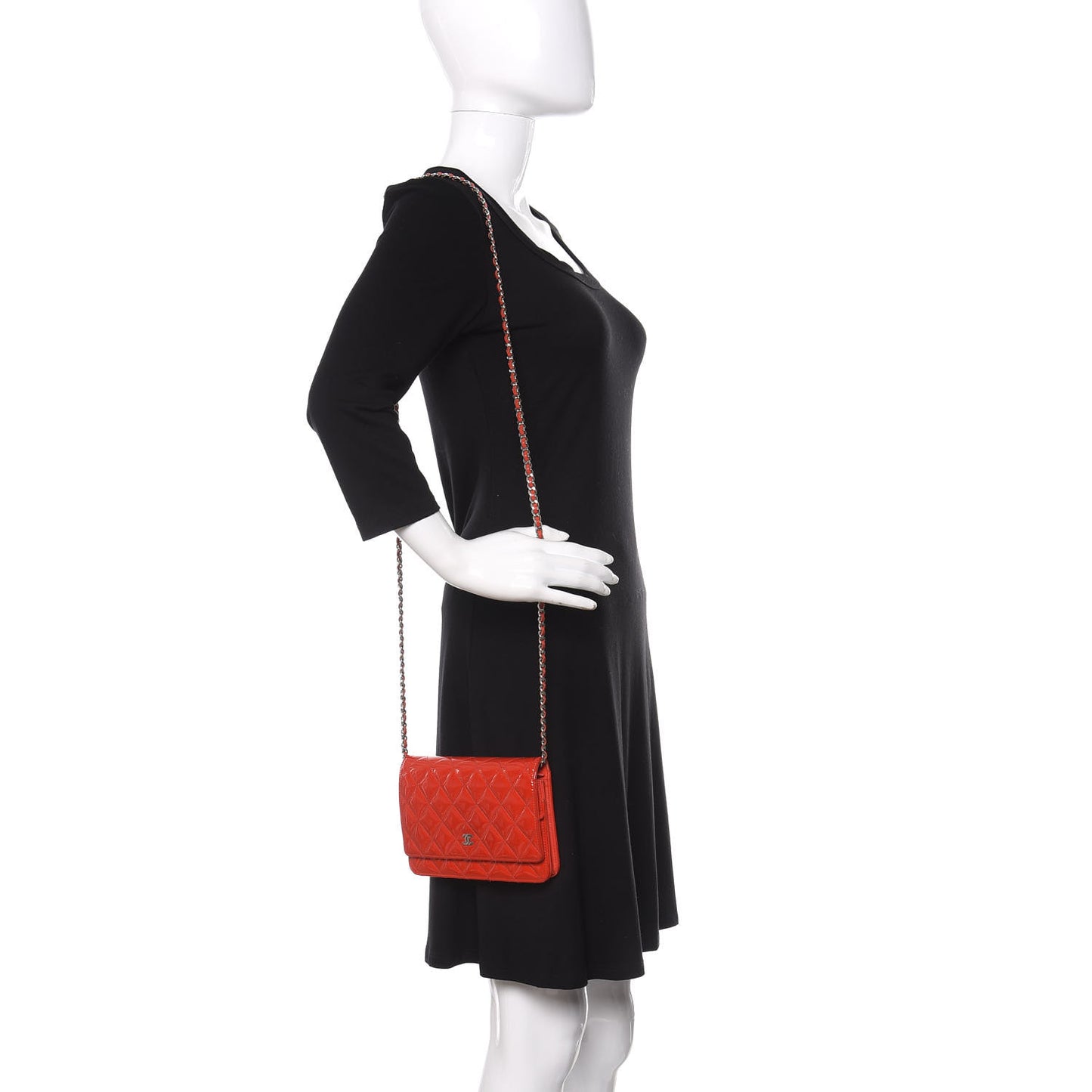 Patent Quilted Wallet On Chain WOC Red