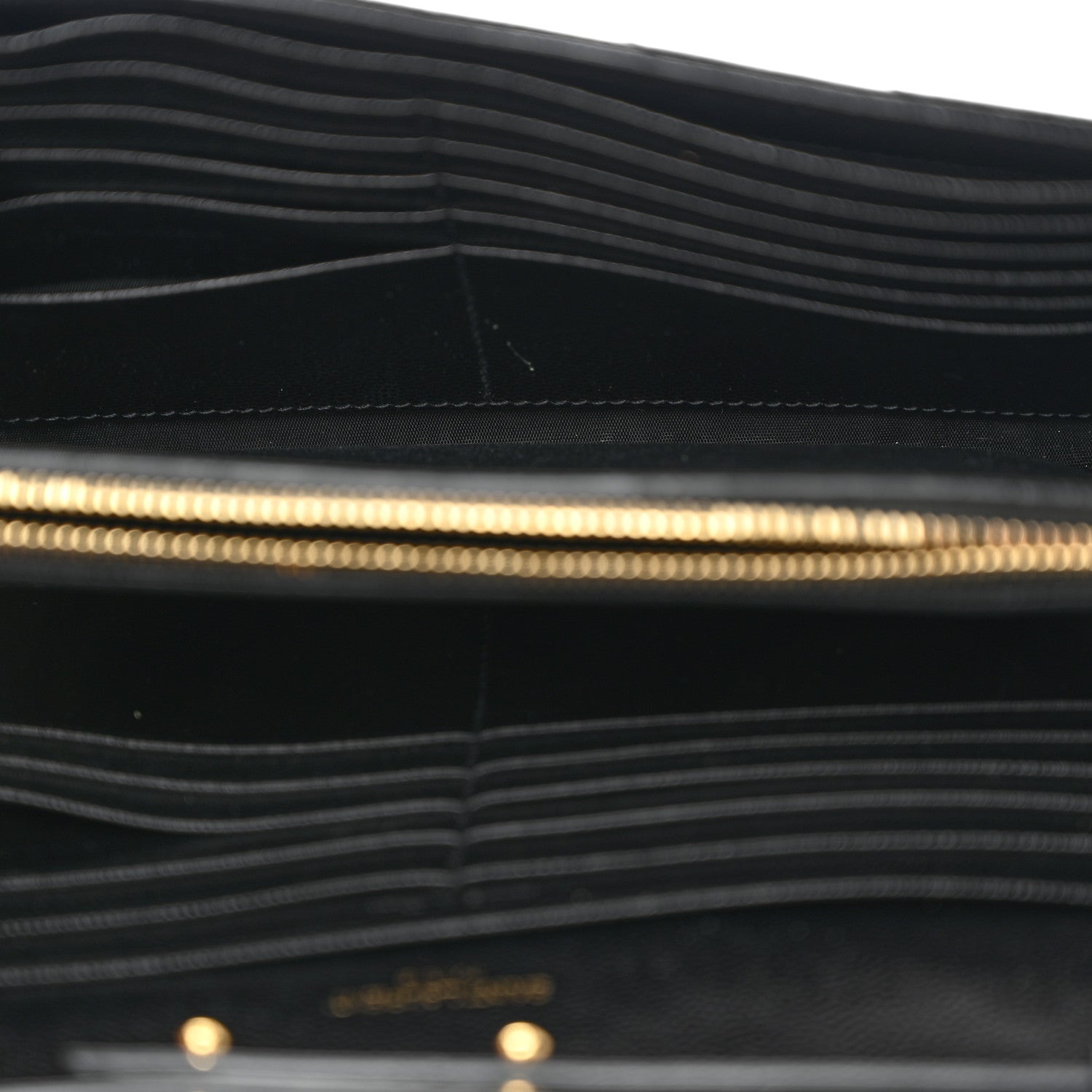 Saint Laurent Grain De Poudre Matelasse Chevron Monogram Chain Wallet Black 5 of 10