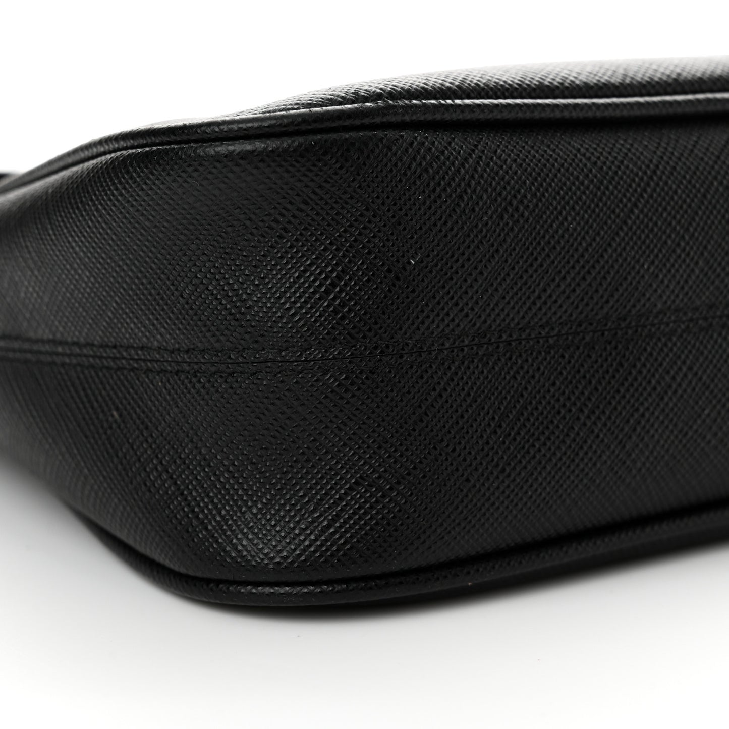 Saffiano Lux Re-Edition 2005 Shoulder Bag Black