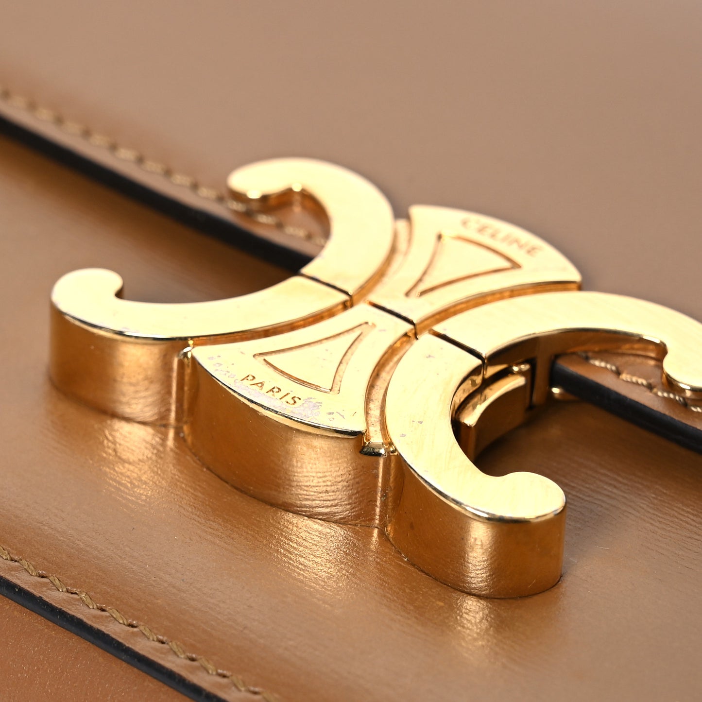 Shiny Calfskin Teen Triomphe Bronze