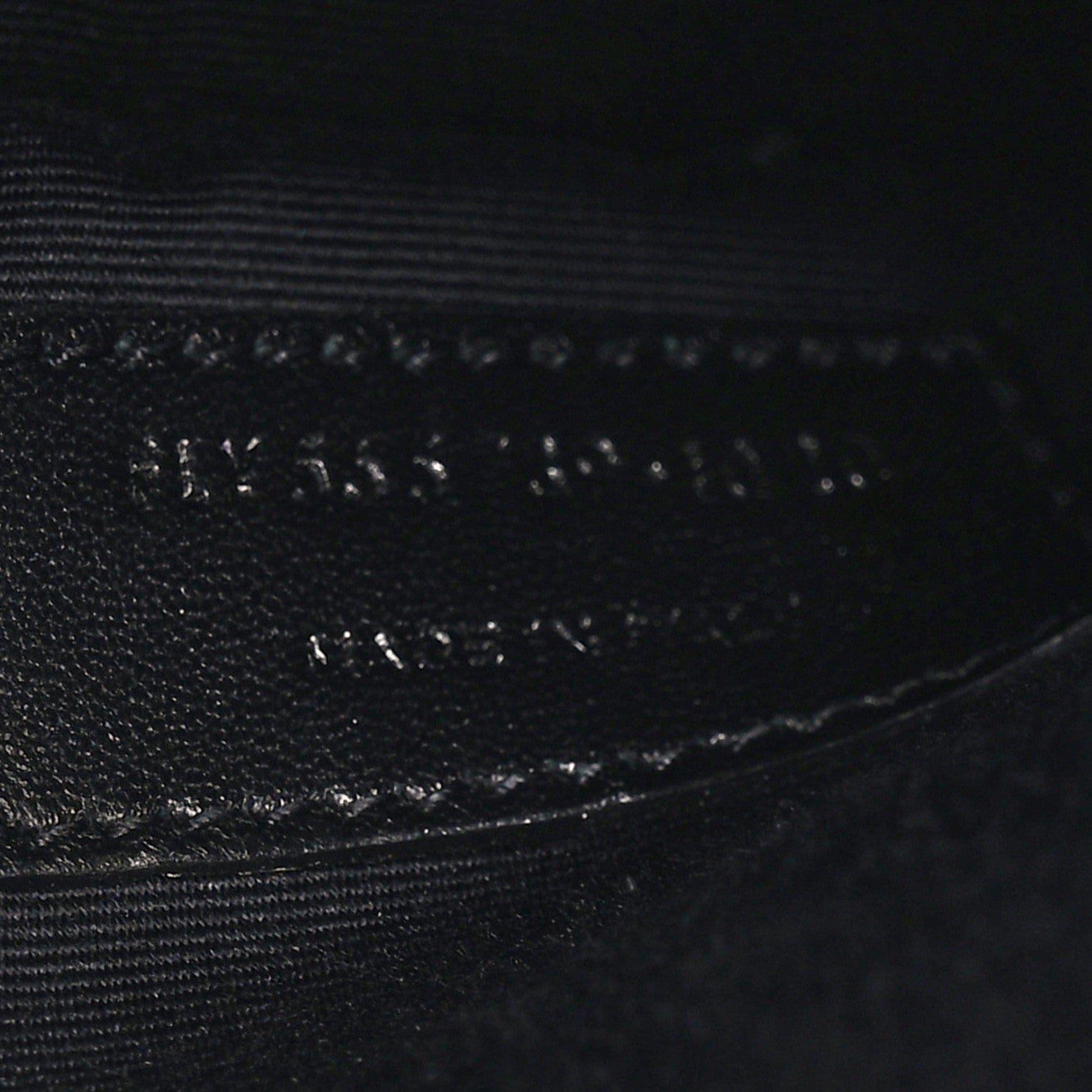 Saint Laurent Grain De Poudre Uptown Pouch Crema Soft 7 of 10