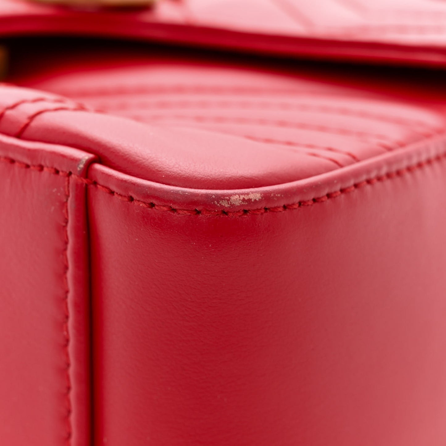Calfskin Matelasse Mini GG Marmont Top Handle Shoulder Bag Hibiscus Red