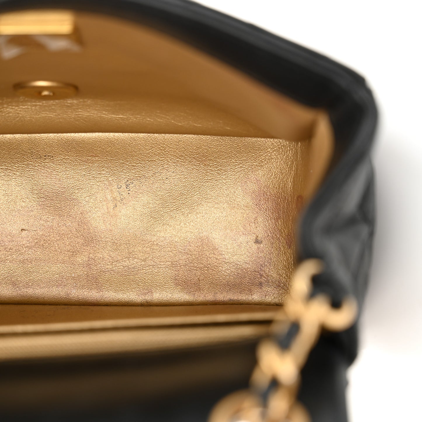Lambskin Quilted Mini Pearl Crush Flap Black