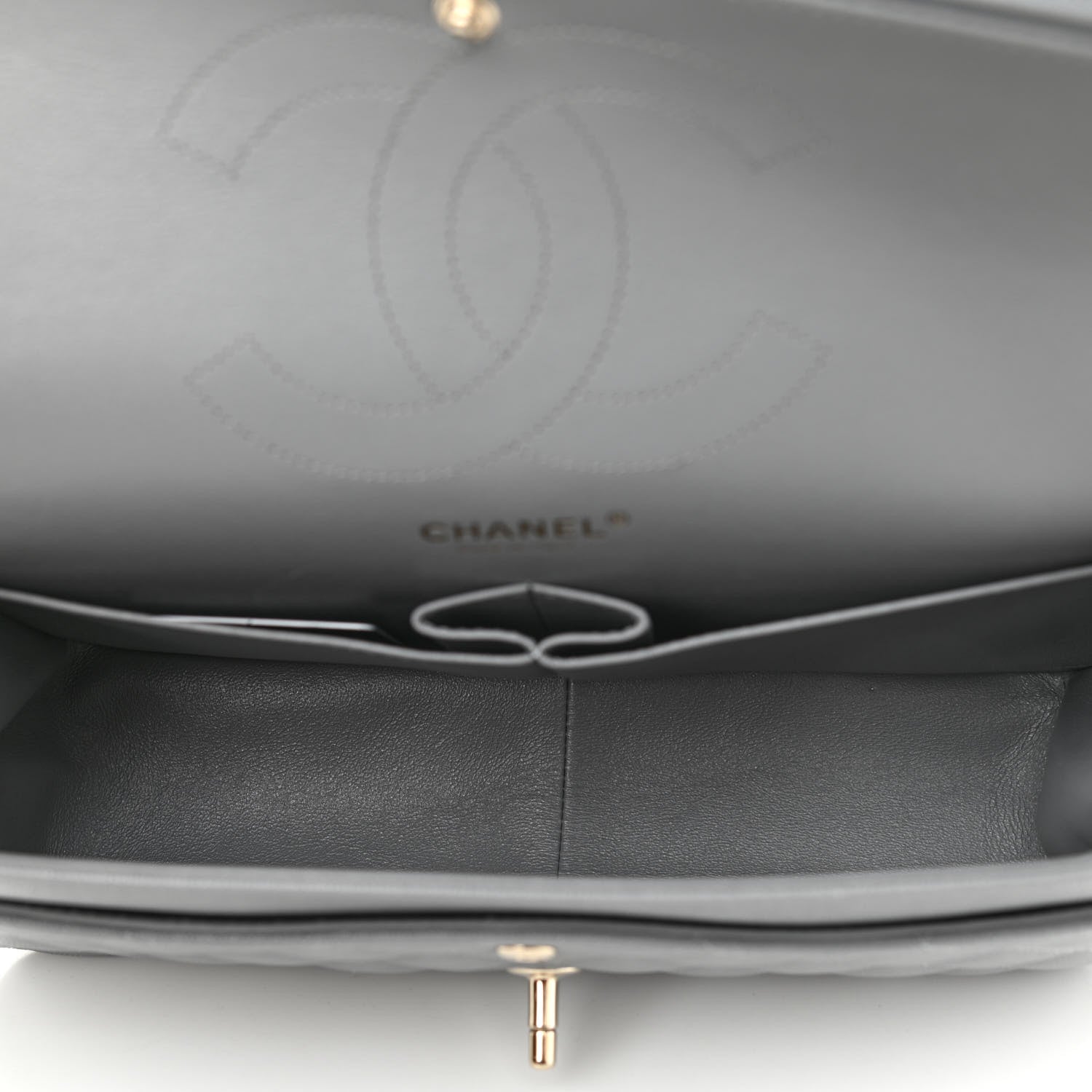 Chanel Caviar Quilted Jumbo Double Flap Grey 5 of 13