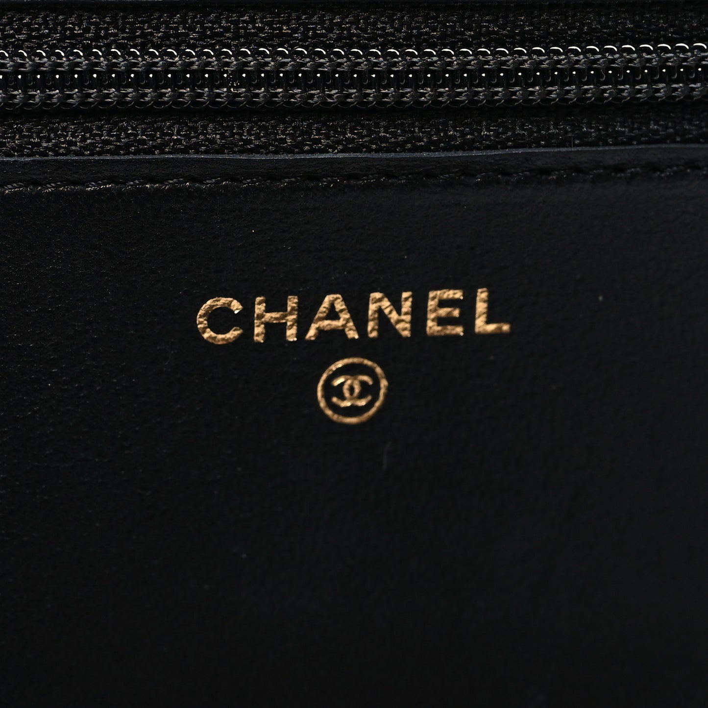 Lambskin Quilted Pearl Crush Wallet On Chain WOC Black