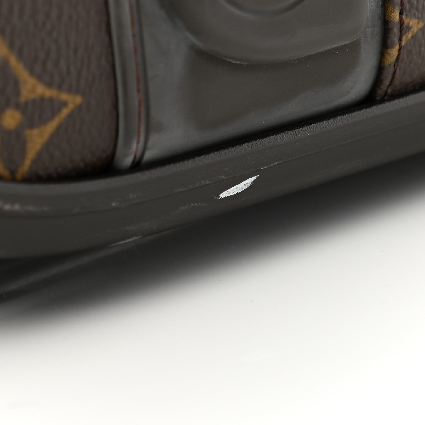 Monogram Pegase 70