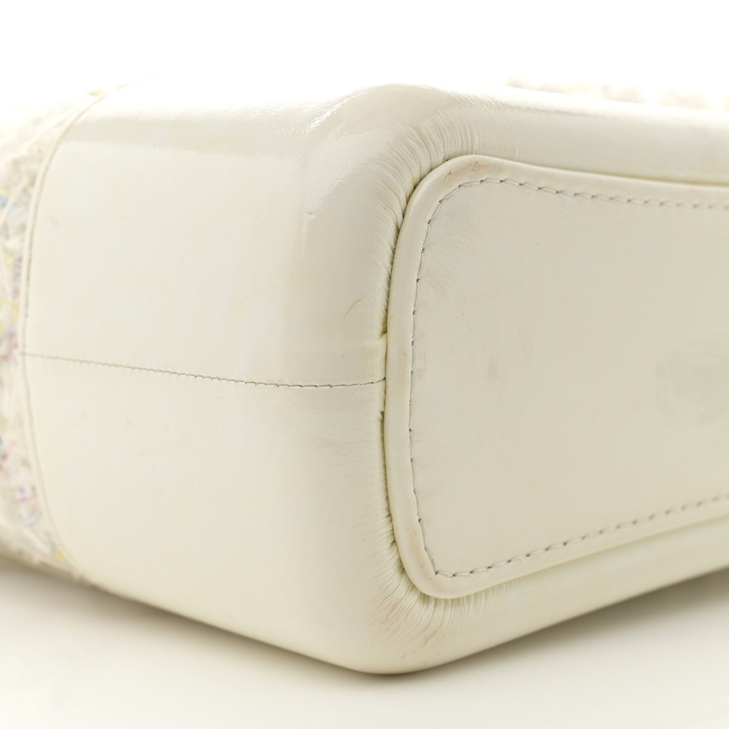 Tweed PVC Patent Chevron Quilted Medium Gabrielle Hobo White
