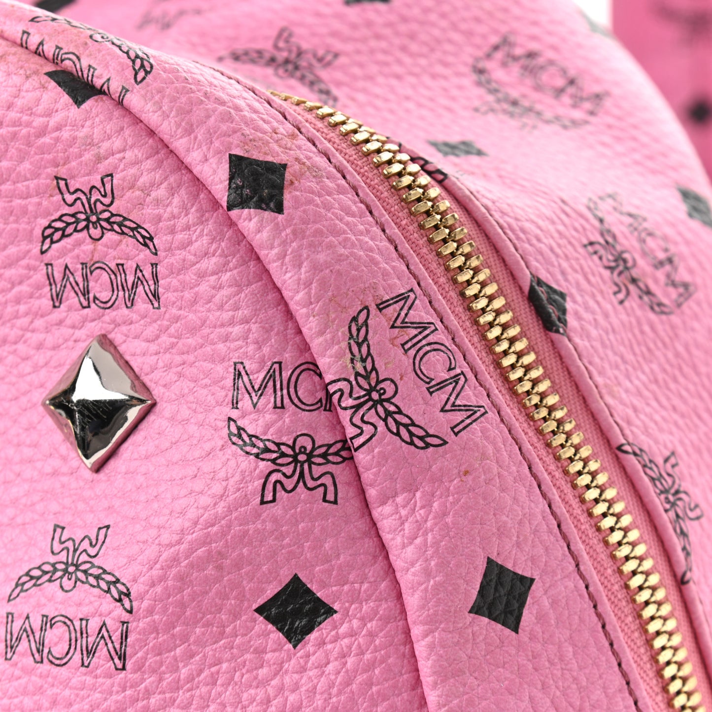 Visetos Medium Sprinkle Stud Stark Backpack Pink