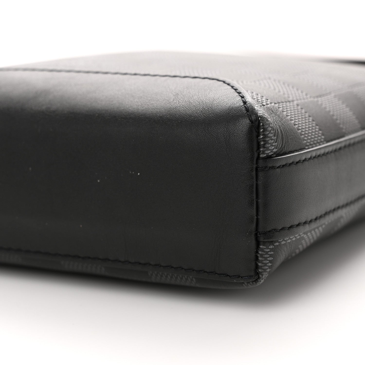 Louis Vuitton Damier Infini Discovery Messenger BB Onyx 9 of 12