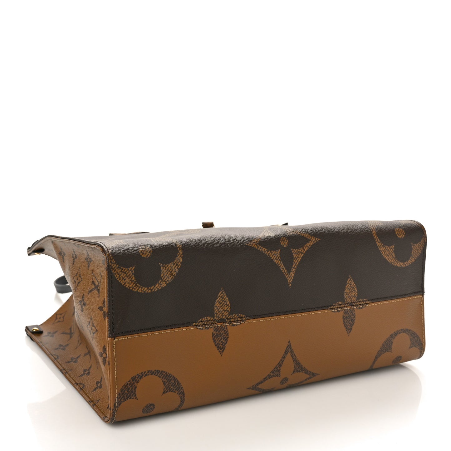 LOUIS VUITTON Reverse Monogram Giant Onthego MM