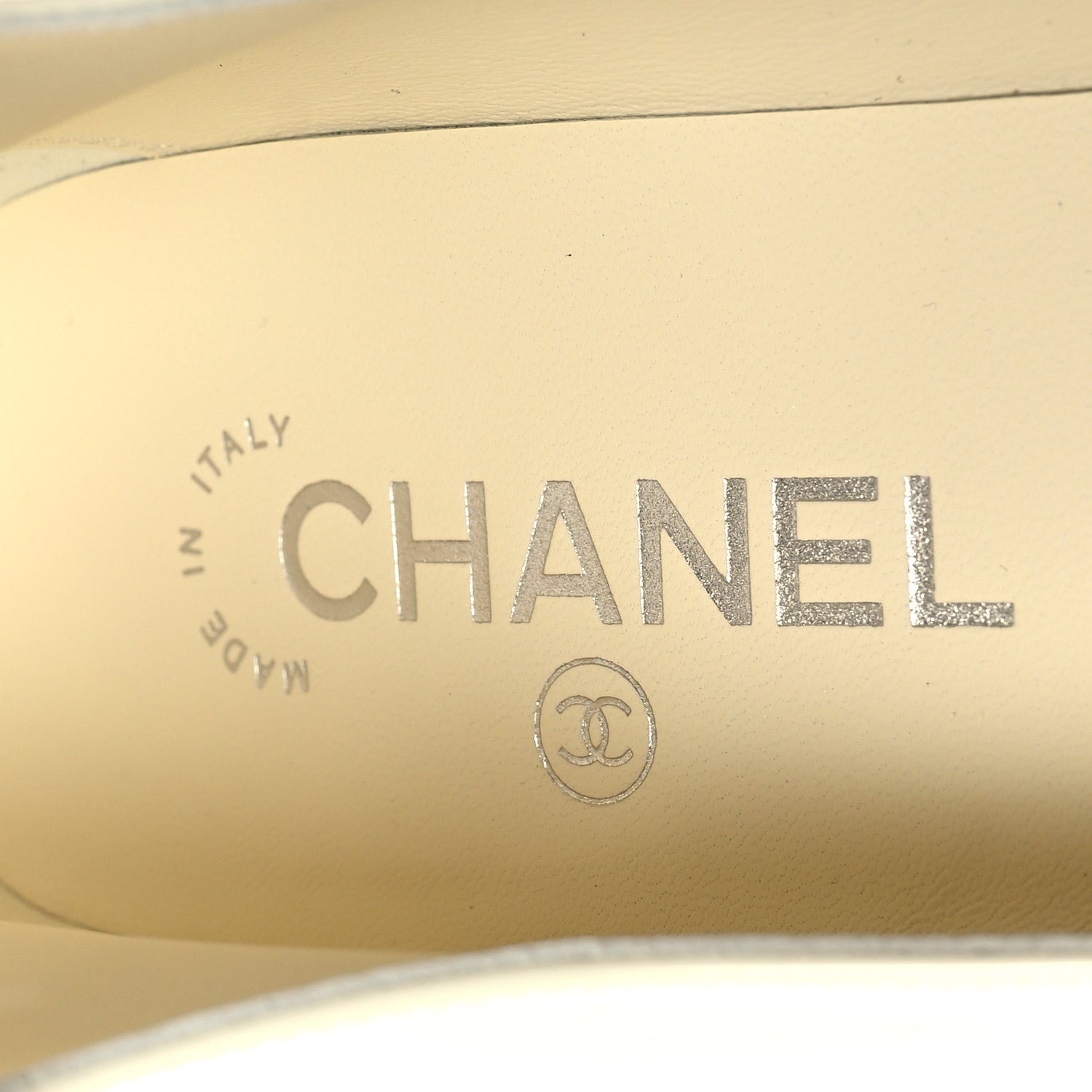 Chanel Patent Shearling Lambskin Grosgrain Cap Toe Mary Jane Low Heel Pumps 39 White Black 8 of 9