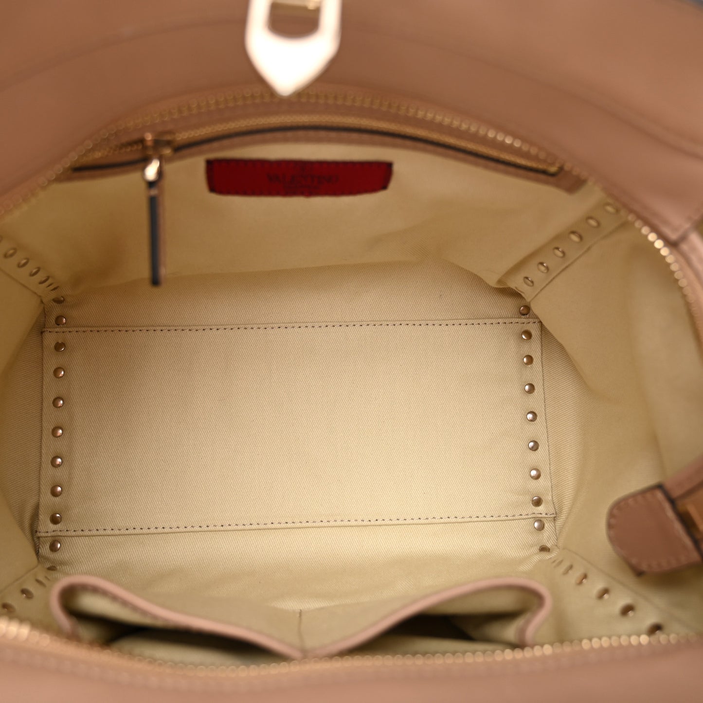 Vitello Rockstud Double Handle Tote Poudre