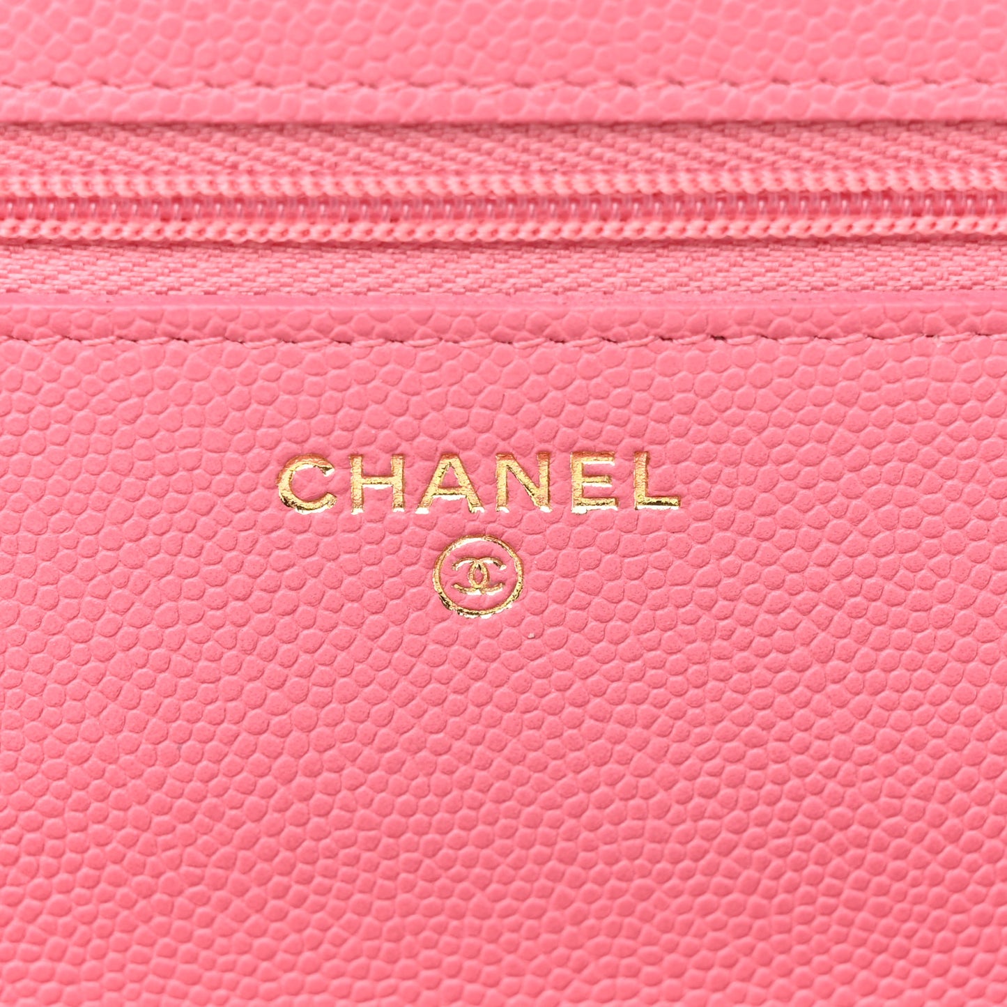 Caviar Quilted Textured CC Wallet On Chain WOC Pink