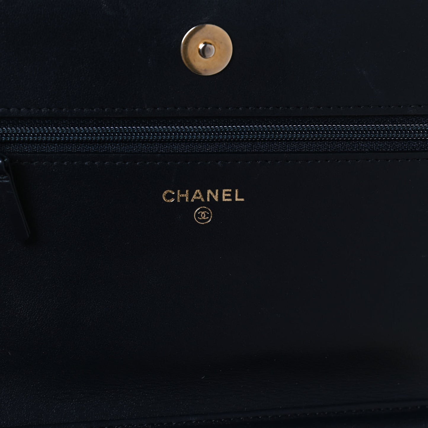 Caviar Quilted Boy Wallet On Chain WOC Navy