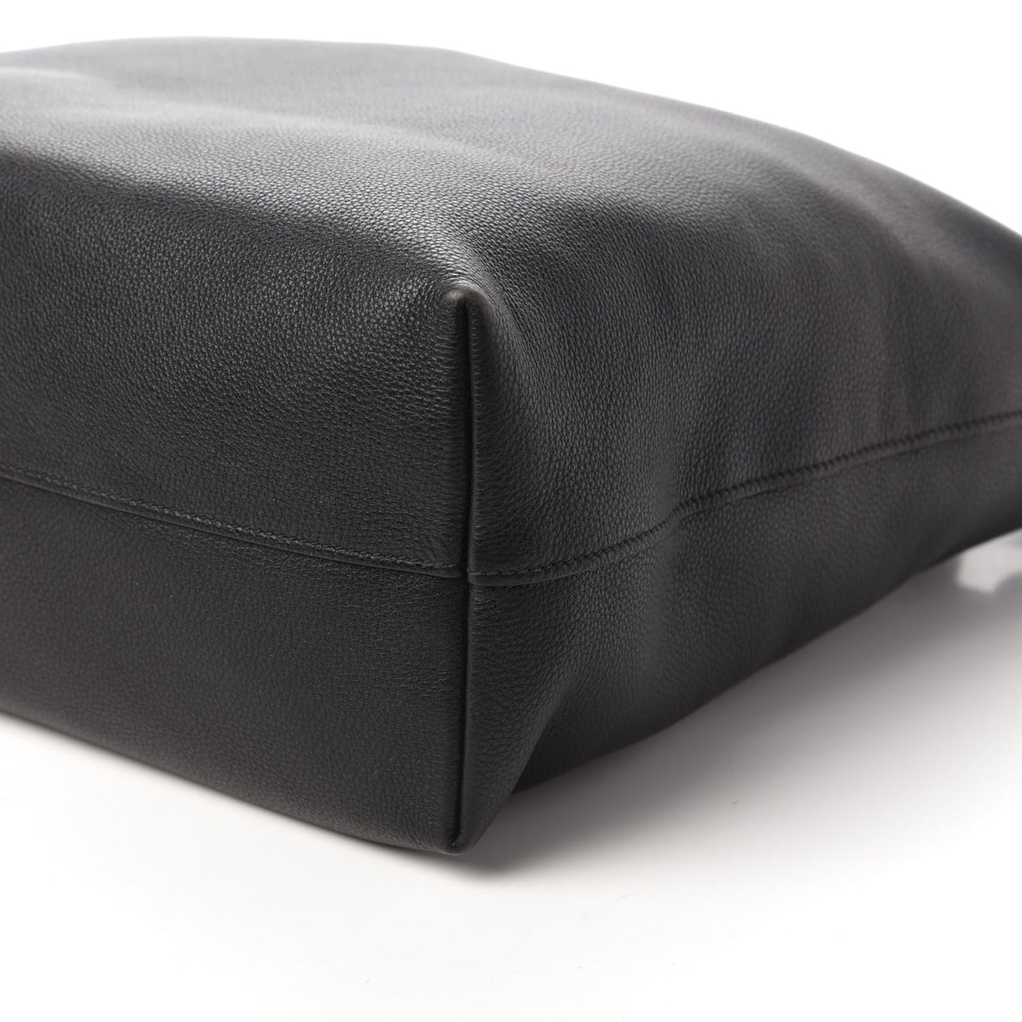 Vitello Phenix Tote Black