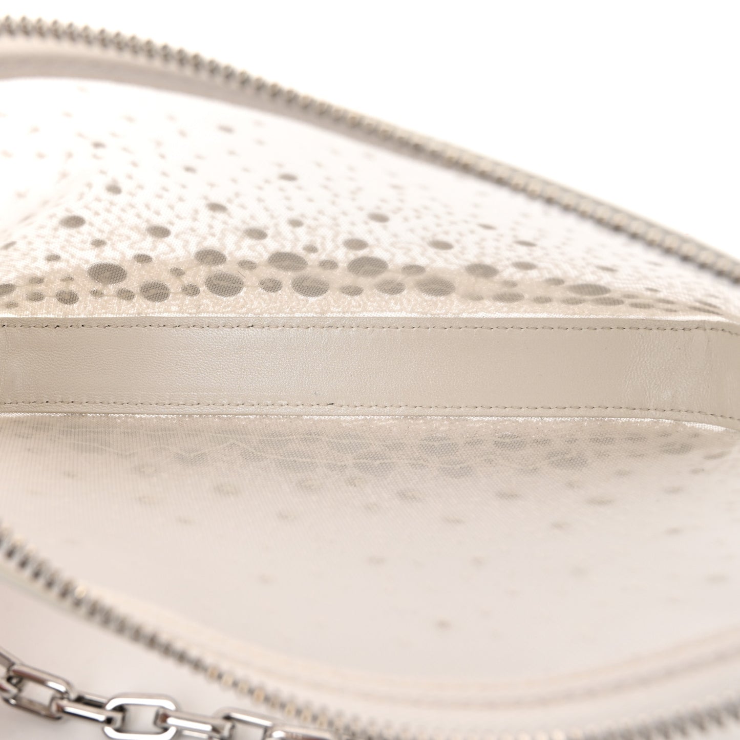 Mesh Fabric Crystal Embellished Mini Loubila Chain Clutch Bianco Silver