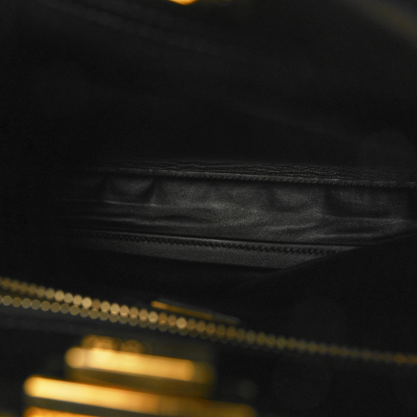 Vitello Seta Shiny Nappa Scalloped Studded Medium Peekaboo Iconic Satchel Black