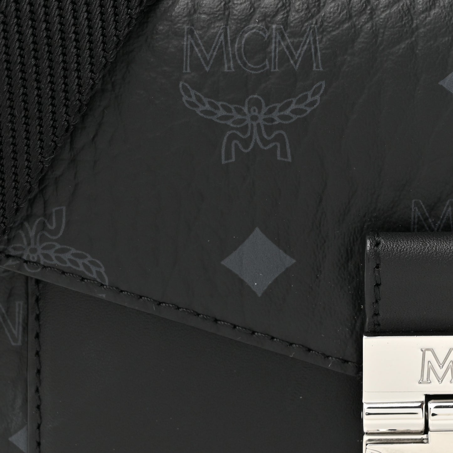 Visetos Small Millie Crossbody Belt Bag Black