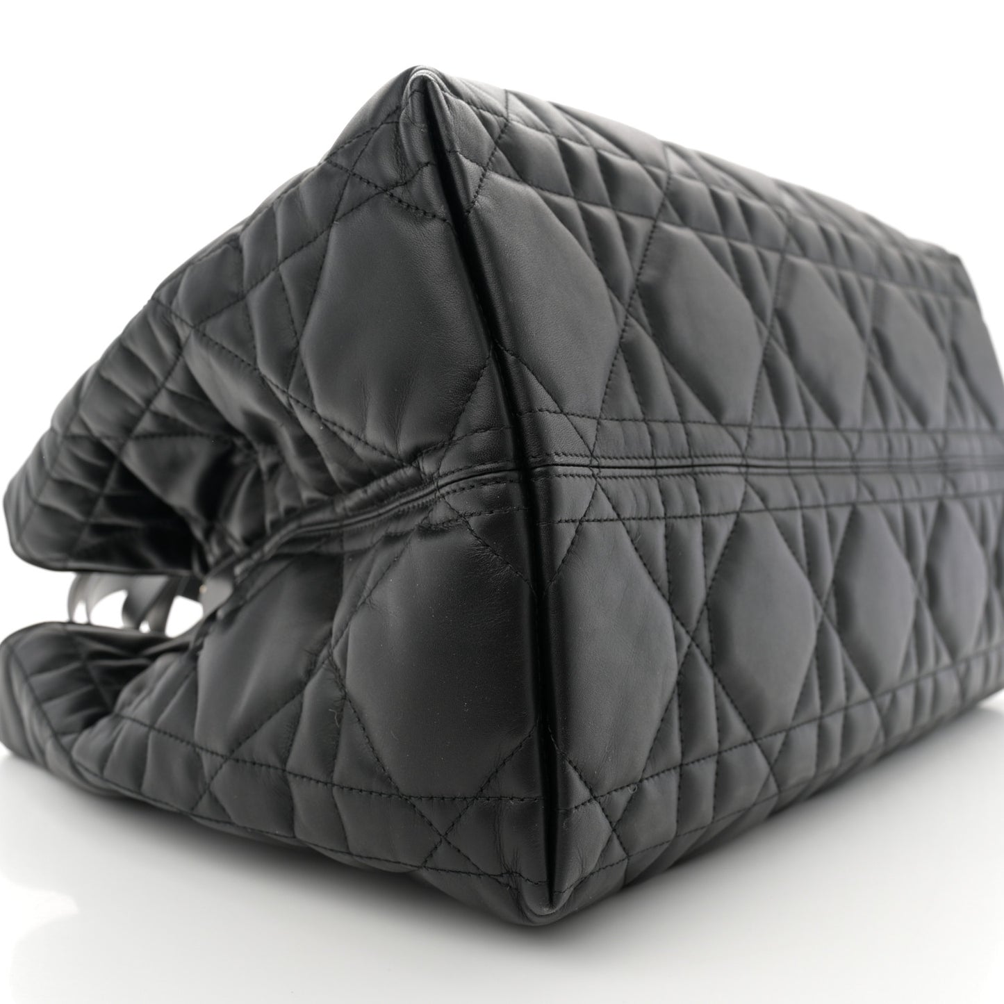 Calfskin Macrocannage Large Toujours Black