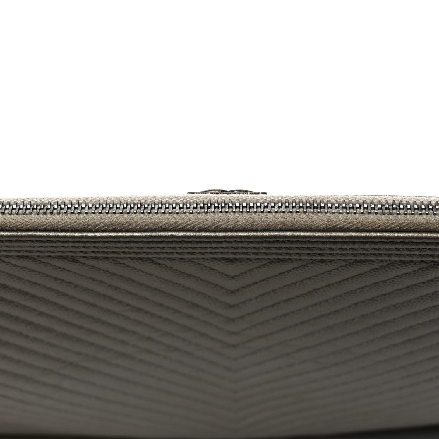 Chanel Metallic Caviar Chevron Quilted Large Boy Cosmetic Case Silver 4 of 9