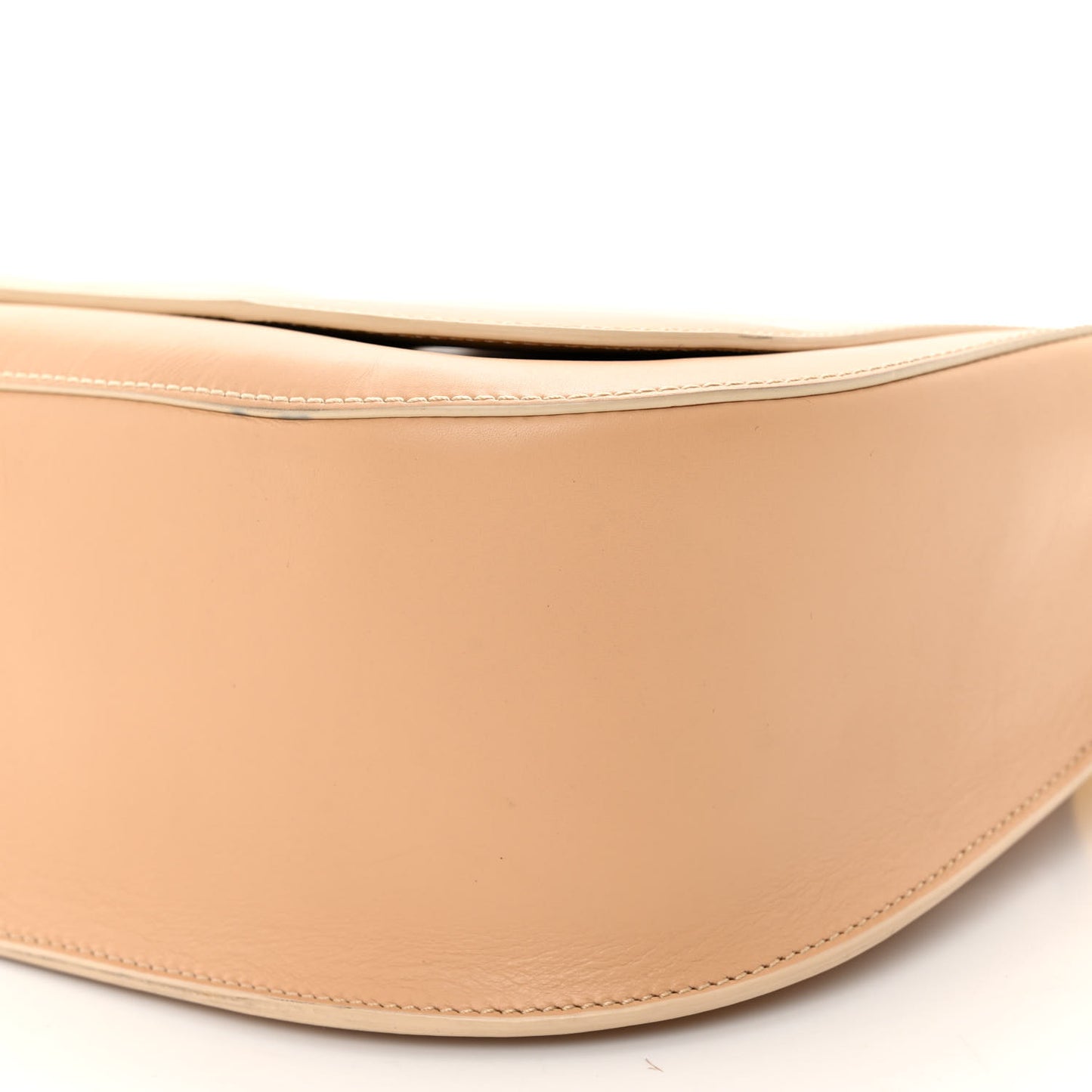 Smooth Calfskin Hunting Bag 11 Warm Beige