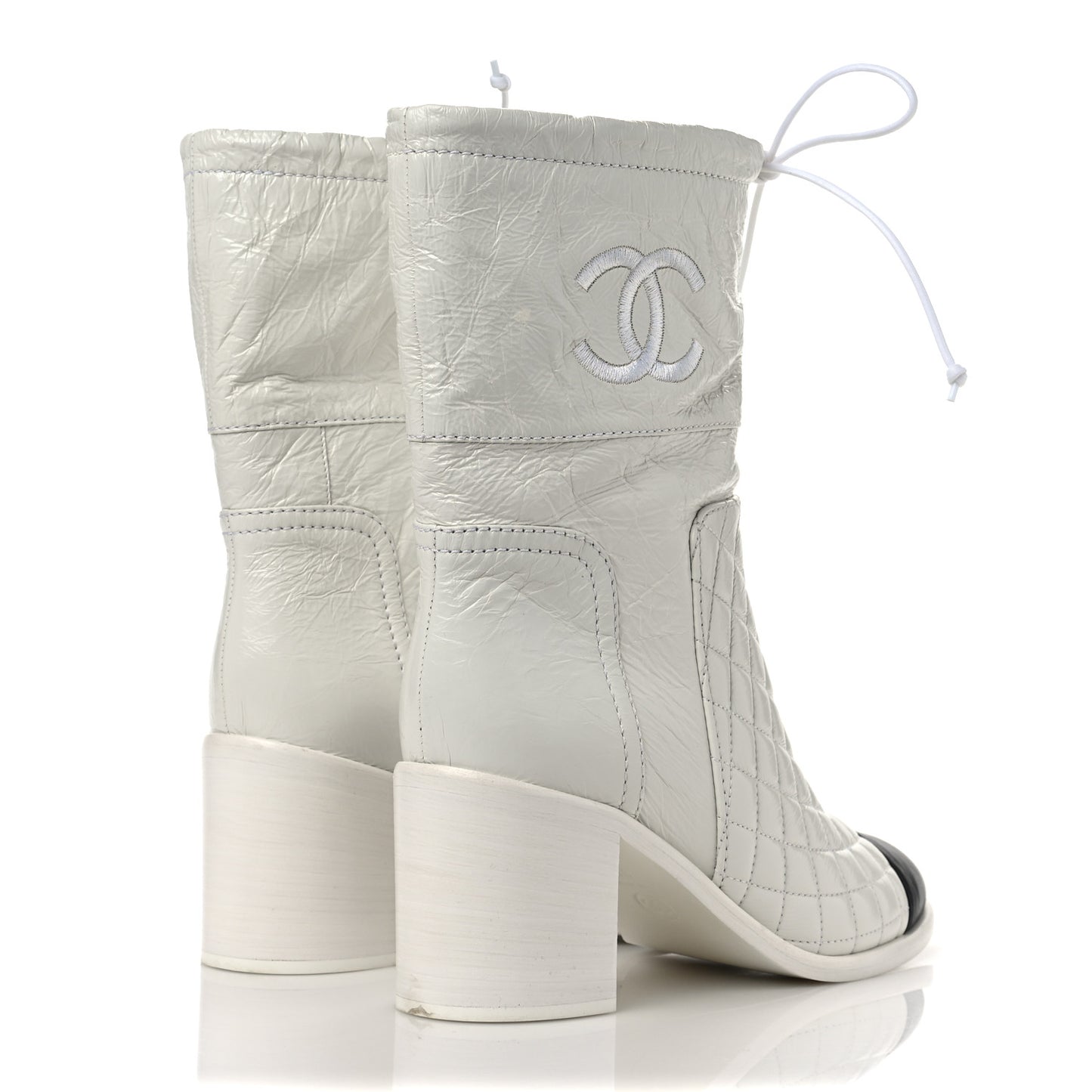 Crumpled Calfskin Quilted Cap Toe Short Boots 37.5 White Black