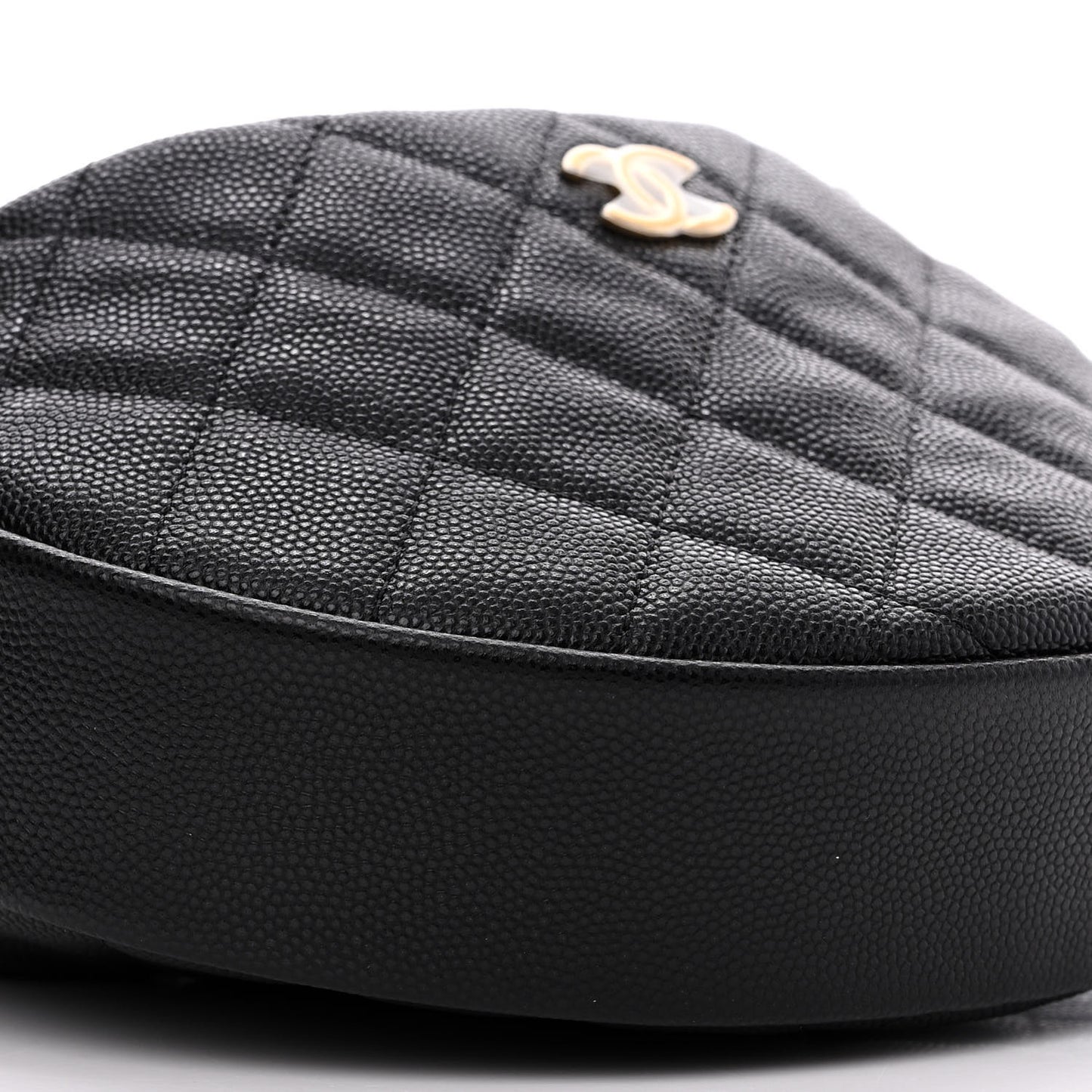 Shiny Caviar Quilted Bow Pouch Hobo Black