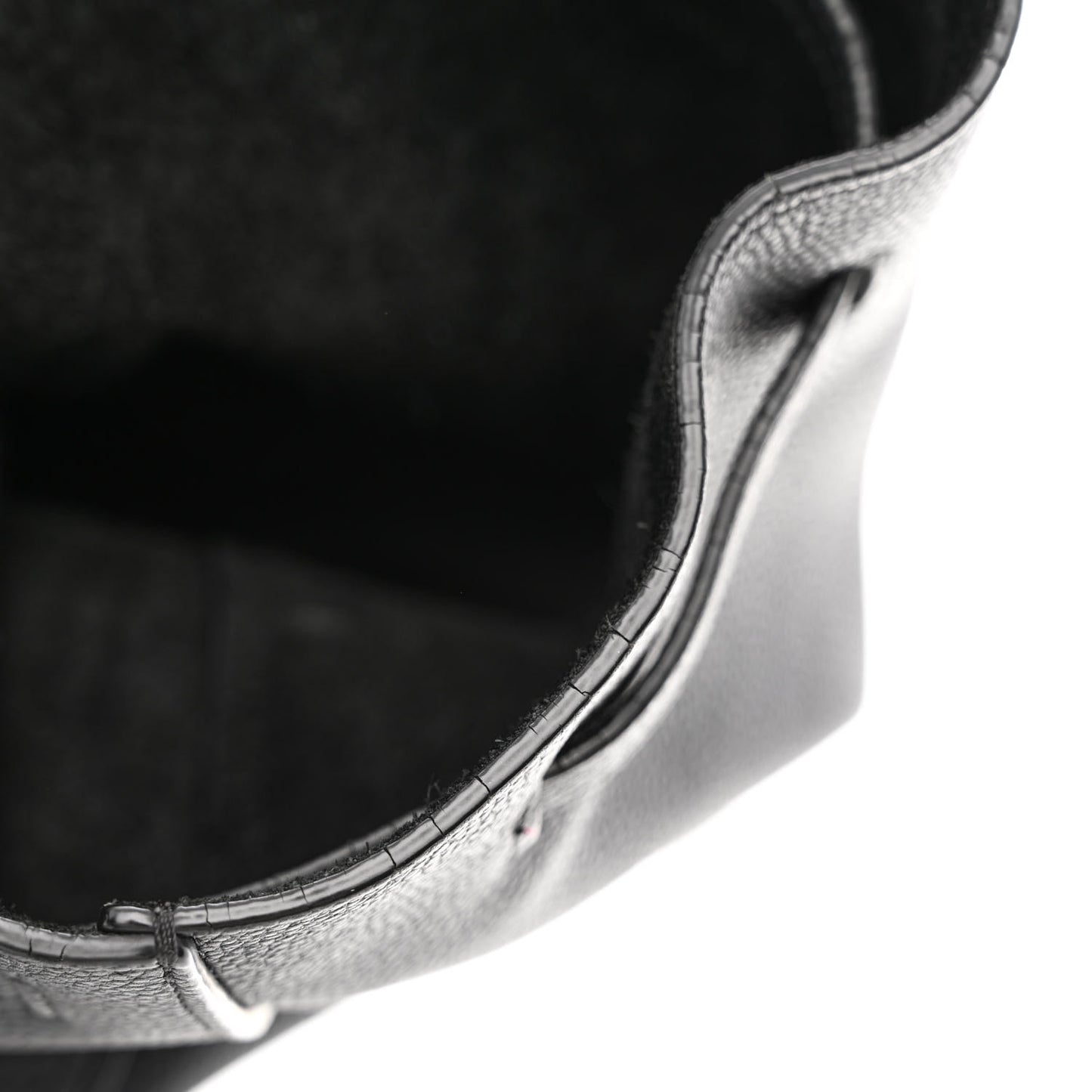 Soft Grained Calfskin Medium Belt Cabas Phantom Black