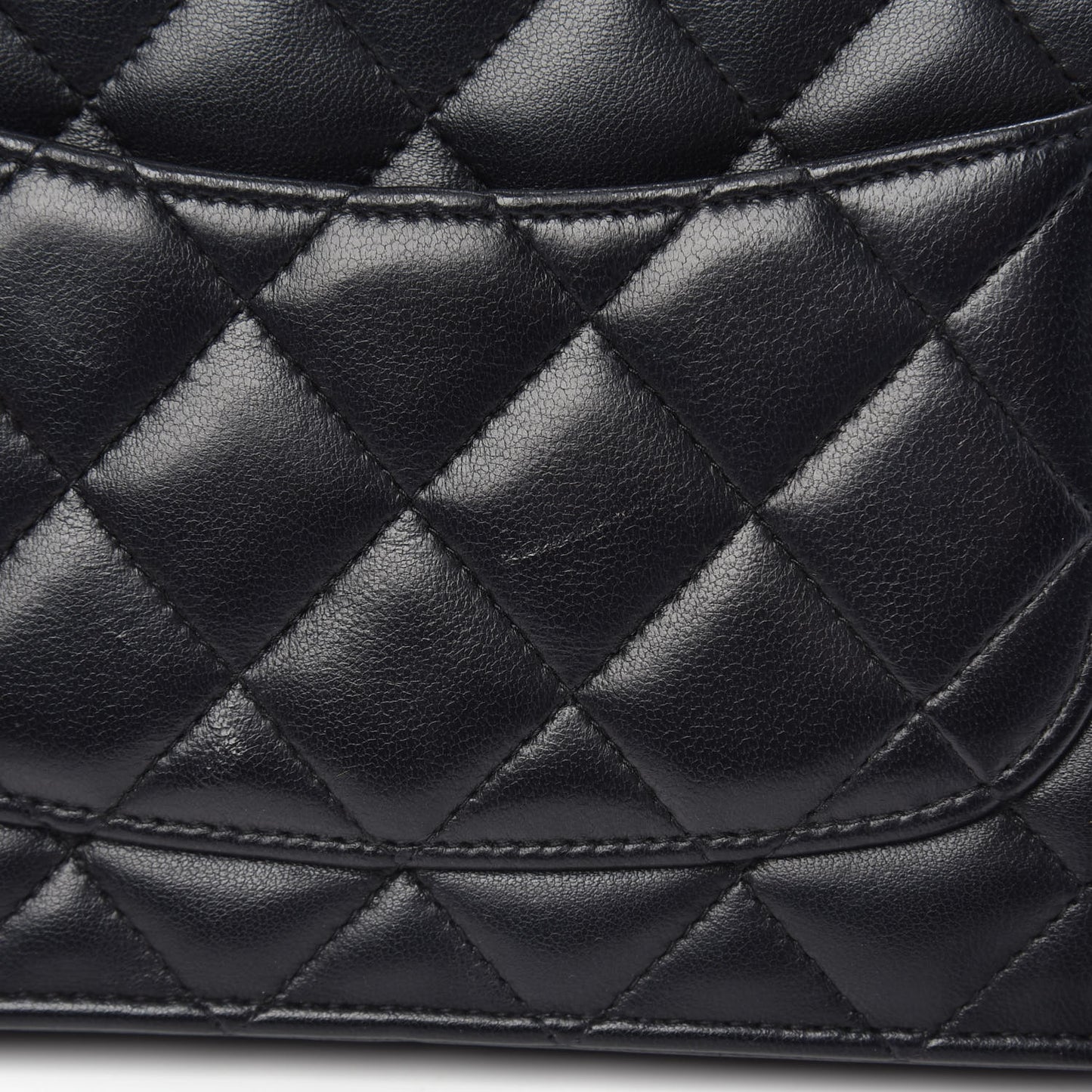 Lambskin Quilted Wallet On Chain WOC Black