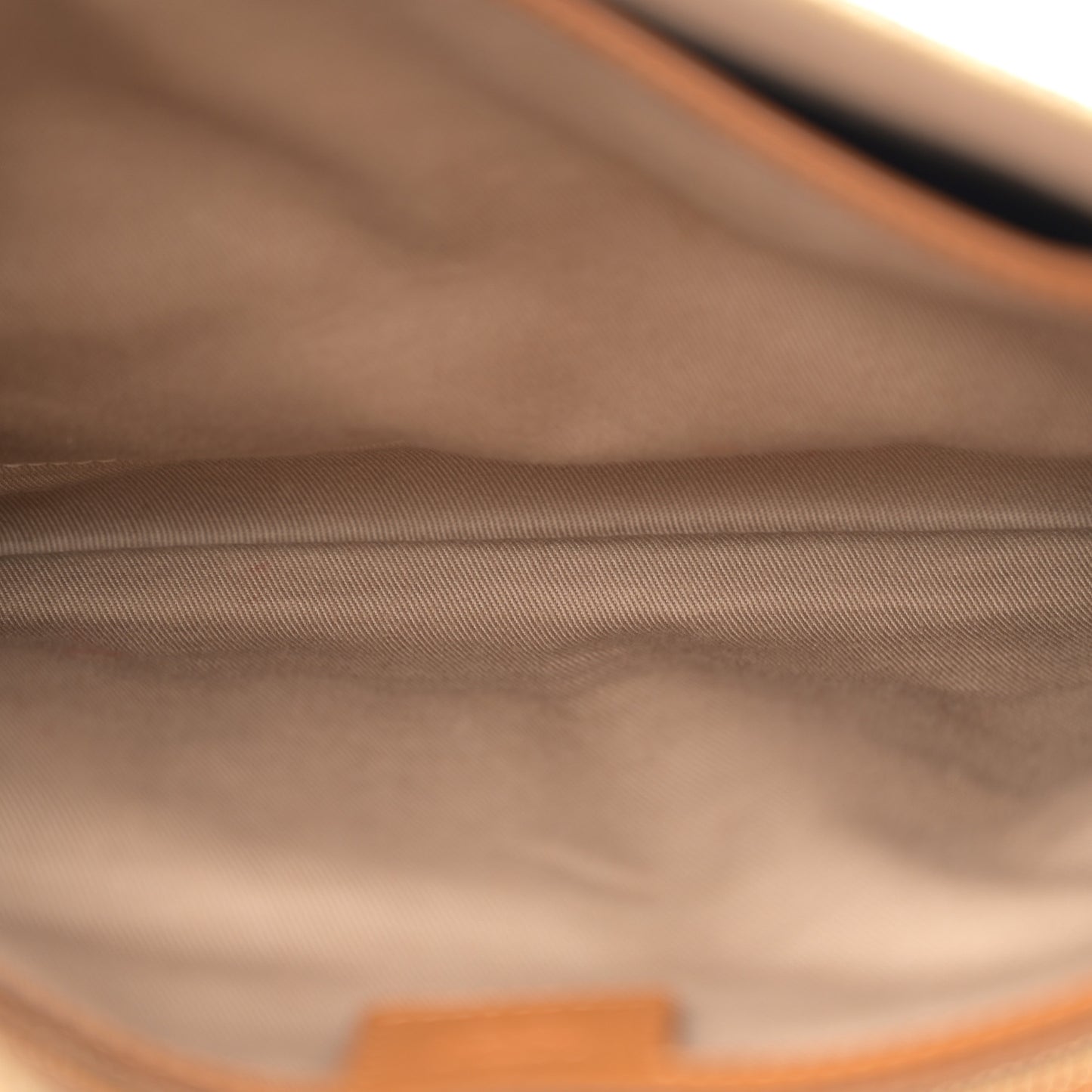 Visetos Medium Crossbody Pouch Cognac