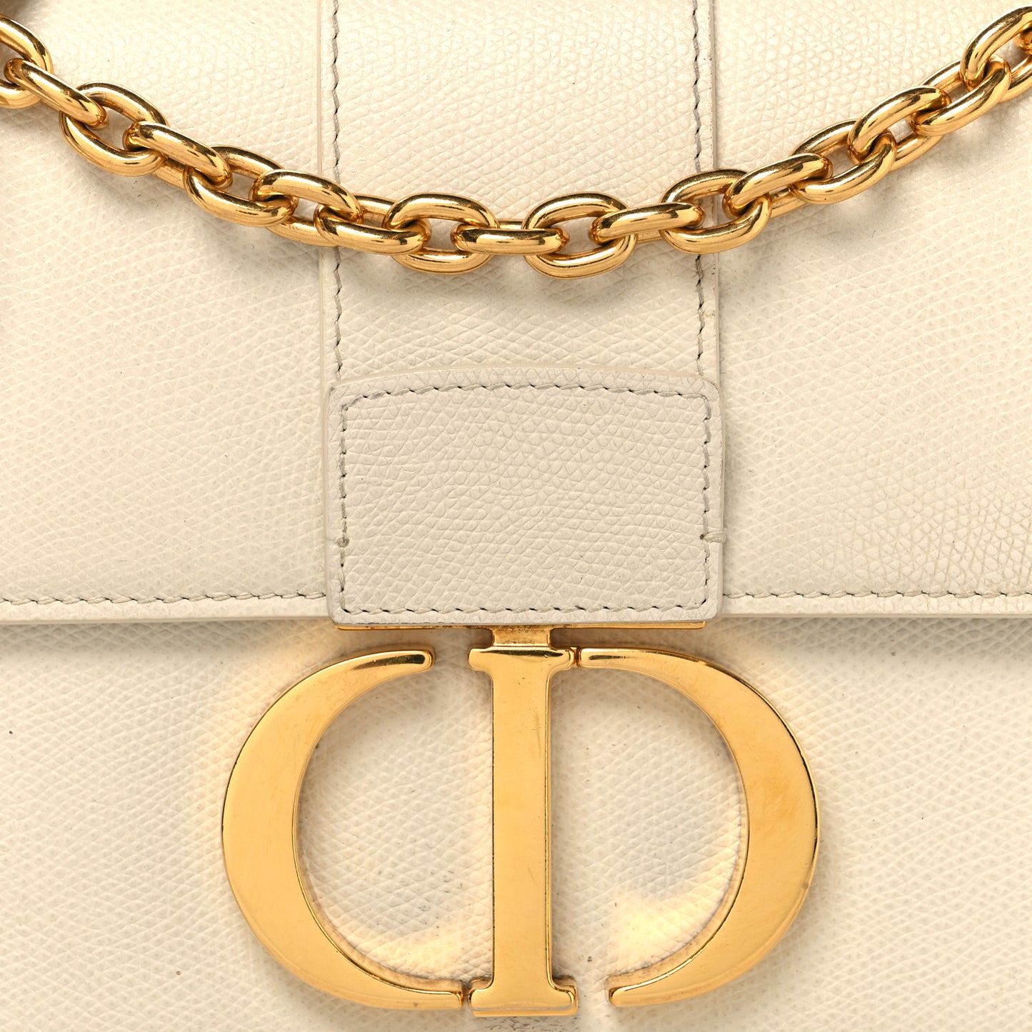 Grained Calfskin 30 Montaigne East West Chain Flap Bag Off White