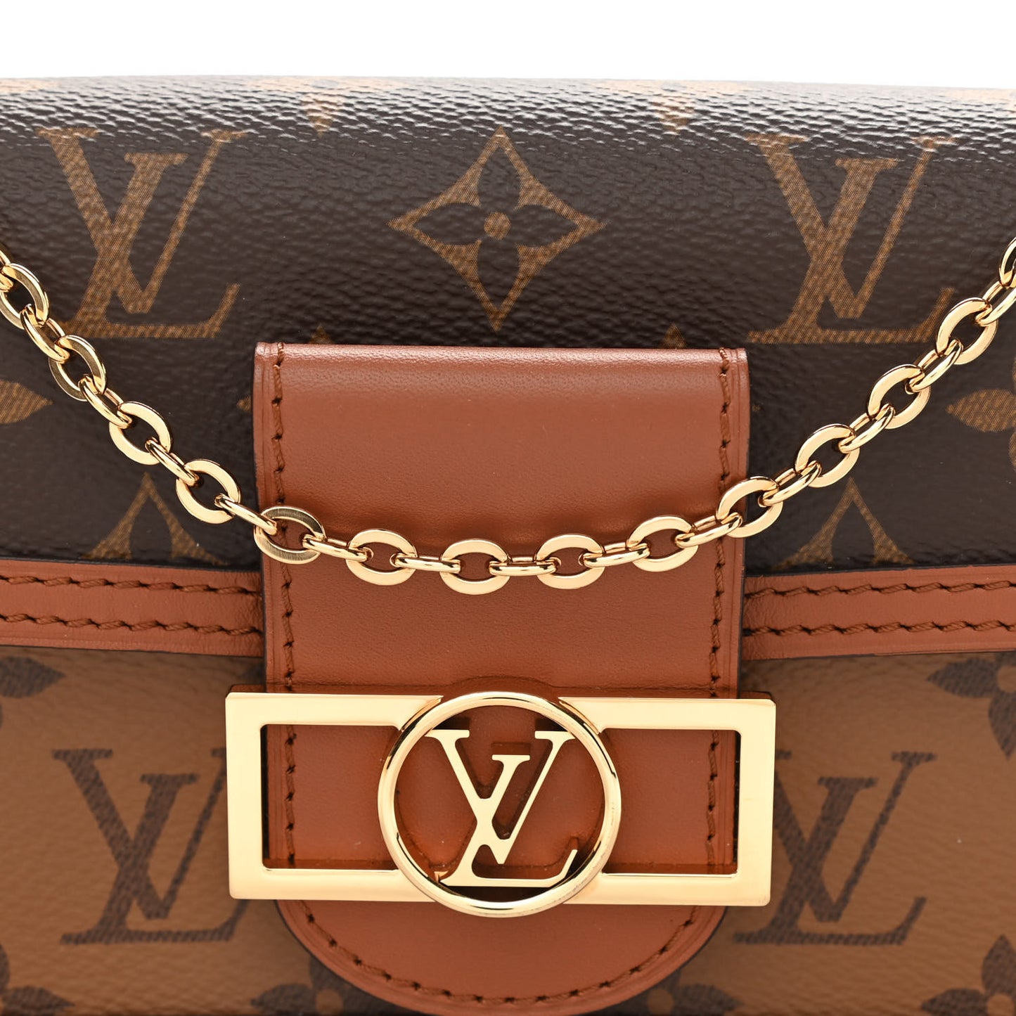Reverse Monogram Dauphine Chain Wallet