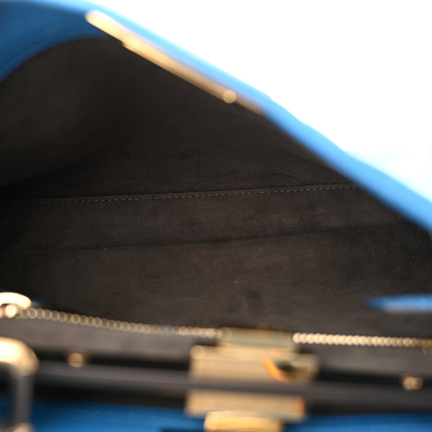 Vitello Seta Medium Peekaboo Iconic Satchel Blue Royal