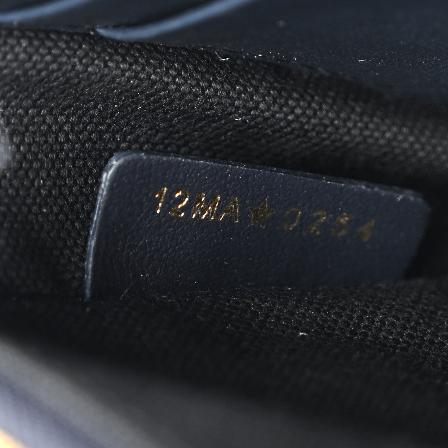 Oblique Smooth Calfskin Medium Saddle Pouch With Chain Blue