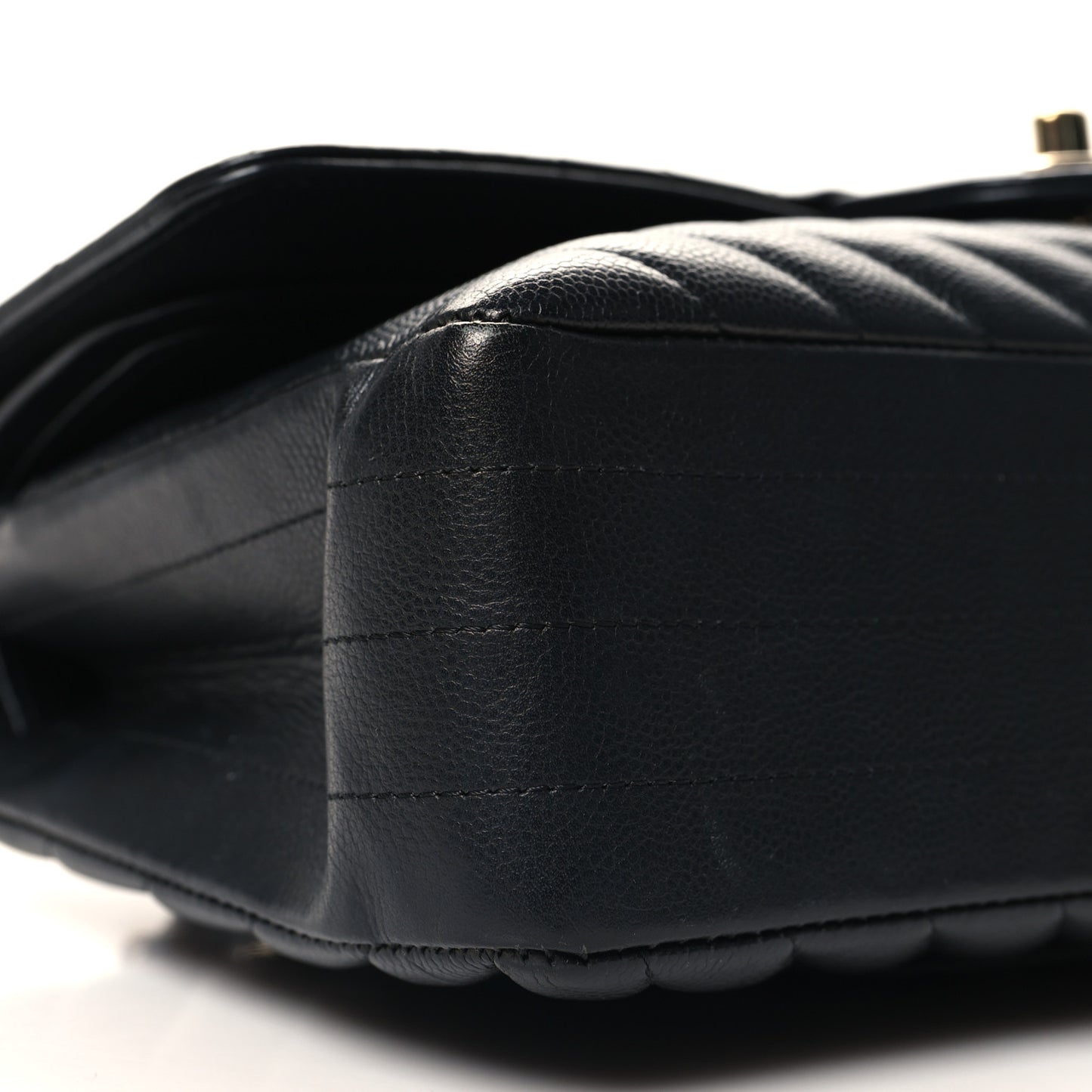 Caviar Chevron Quilted Medium Double Flap Black